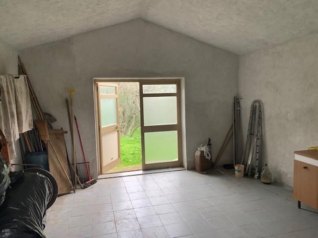 Box/Garage 38mq in vendita a Calci