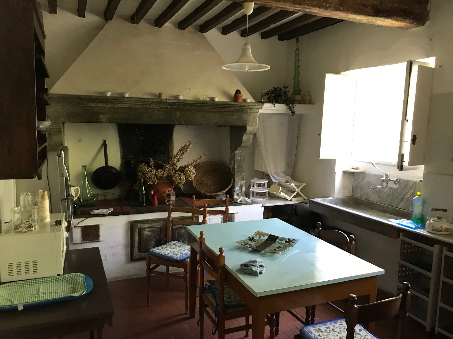 Rustico con giardino a Calci