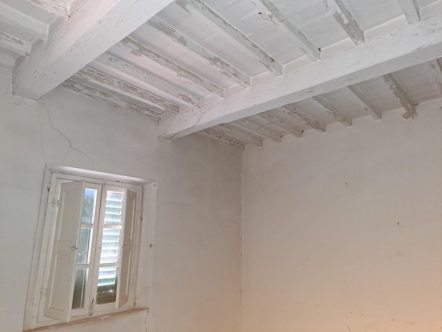 Casa indipendente da ristrutturare a Calci