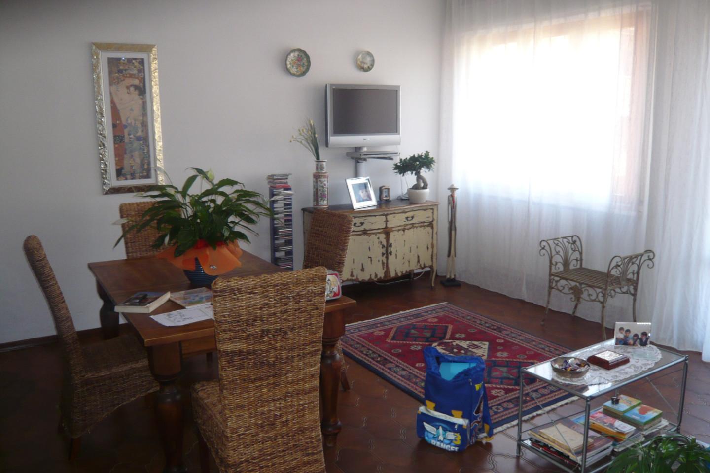 Appartamento con terrazzo a Calci