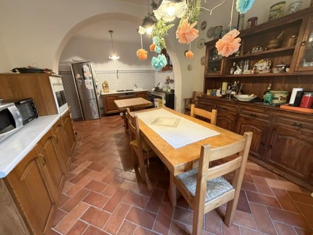 Casa indipendente con terrazzo a Calci