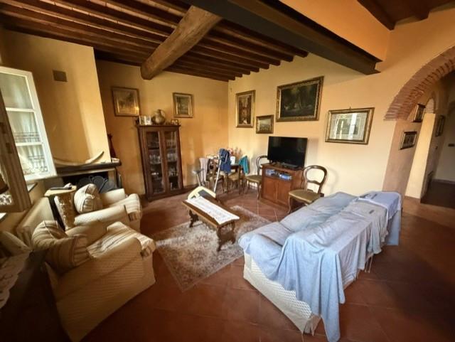 Casa indipendente con giardino a San Giuliano Terme