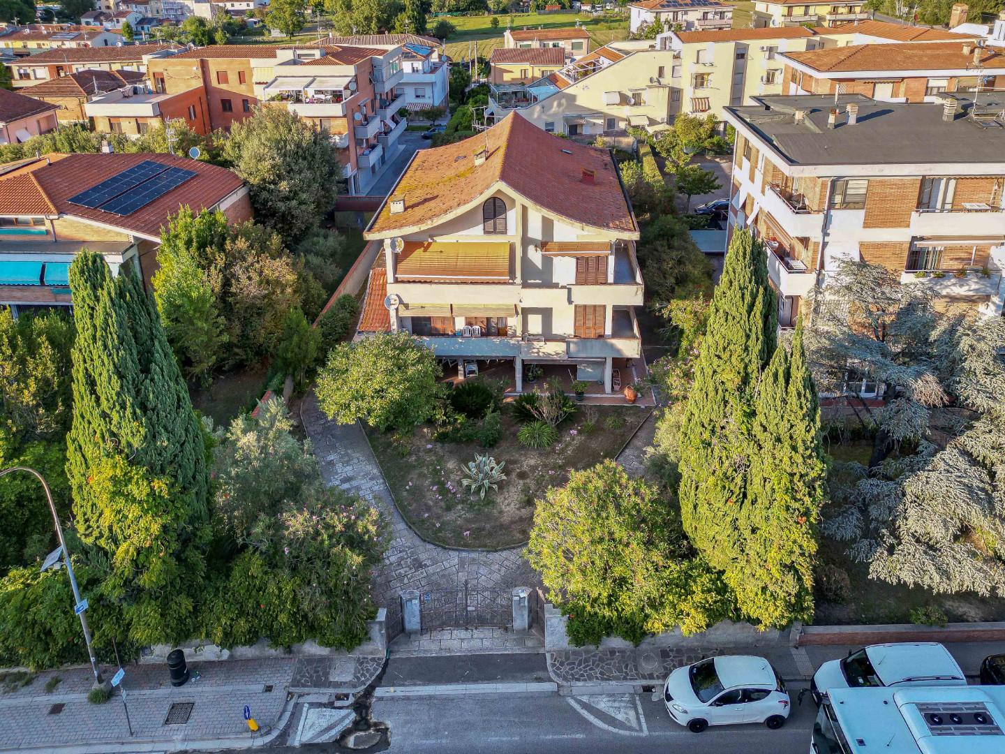 Casa indipendente con giardino, Cascina san benedetto a settimo