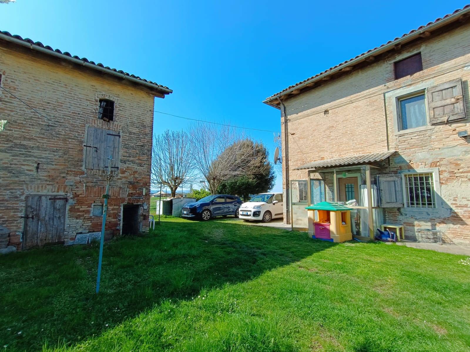 Rustico in vendita a Castelfranco Emilia