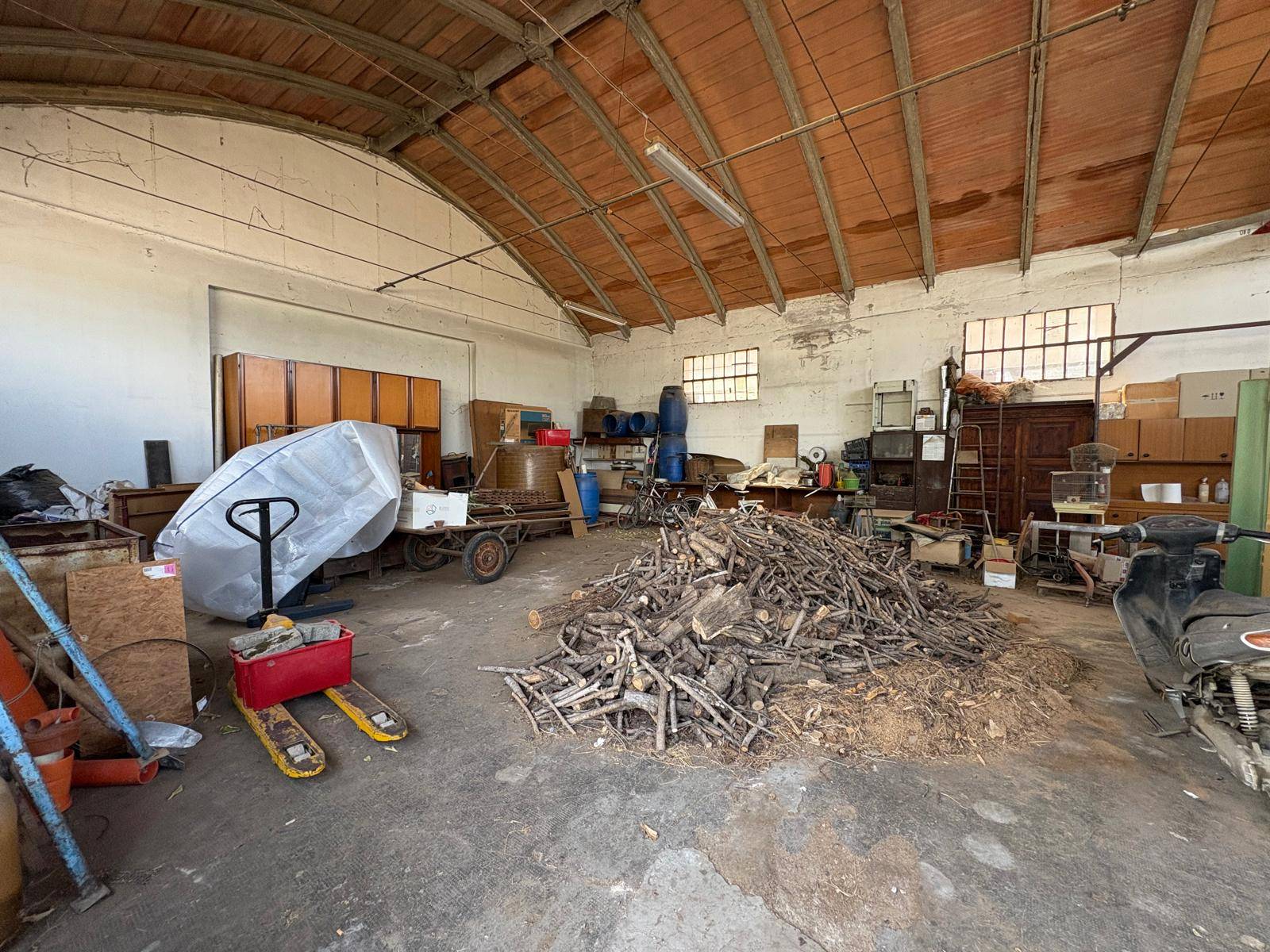 Locale commerciale in vendita a Castelfranco Emilia, Riolo