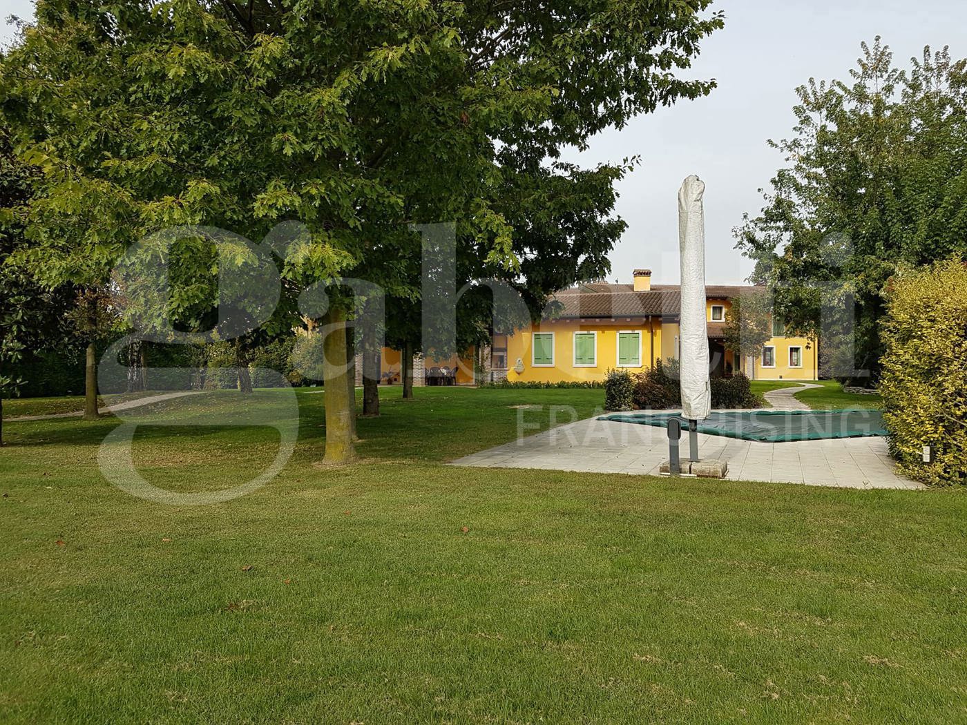 Villa con giardino a Bressanvido