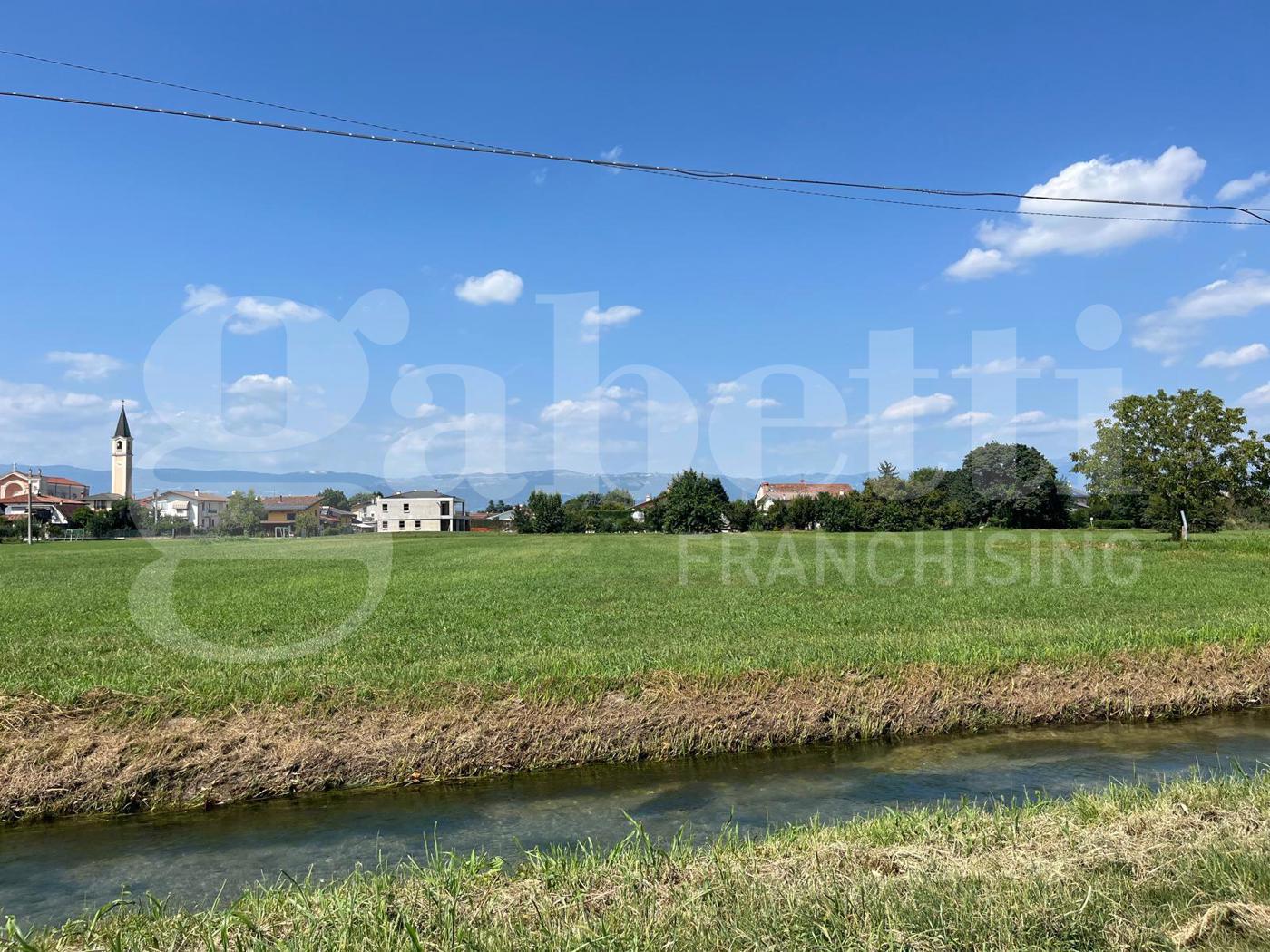 Terreno Agricolo in vendita a Pozzoleone