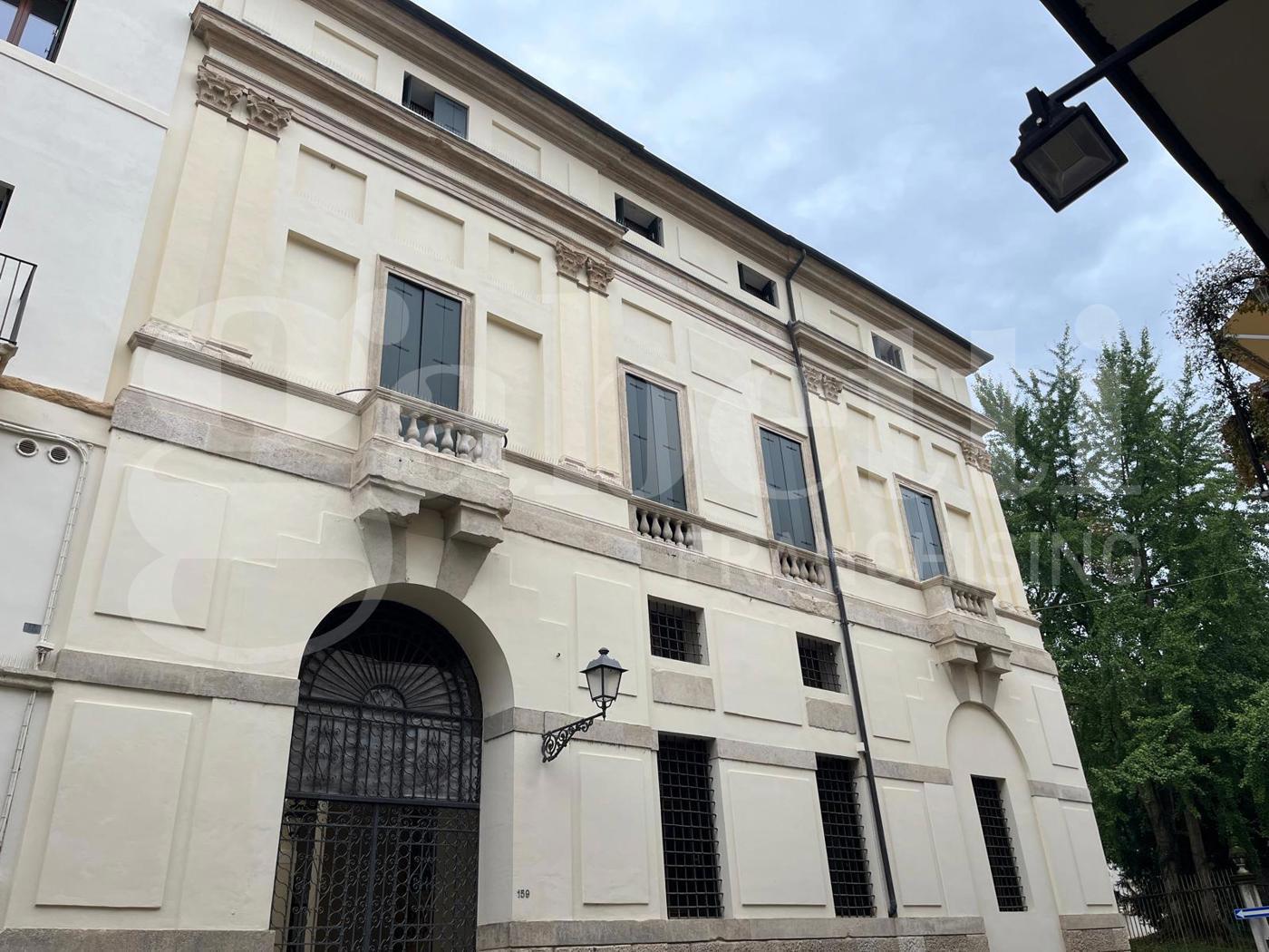Ufficio ristrutturato a Vicenza