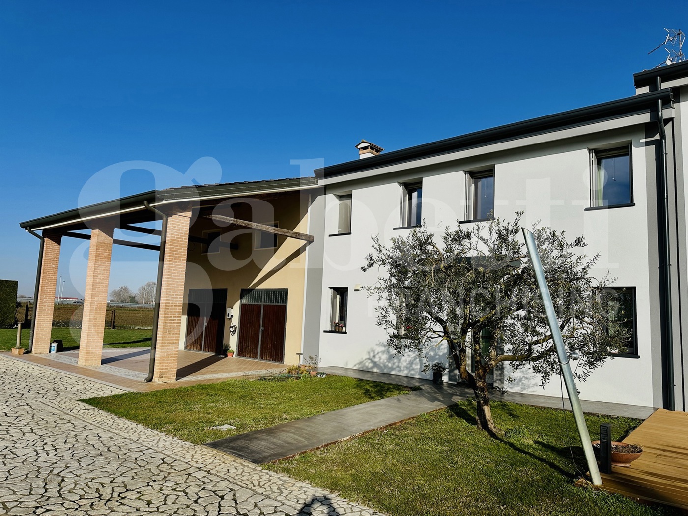 Villa Bifamiliare con giardino a Noventa Vicentina