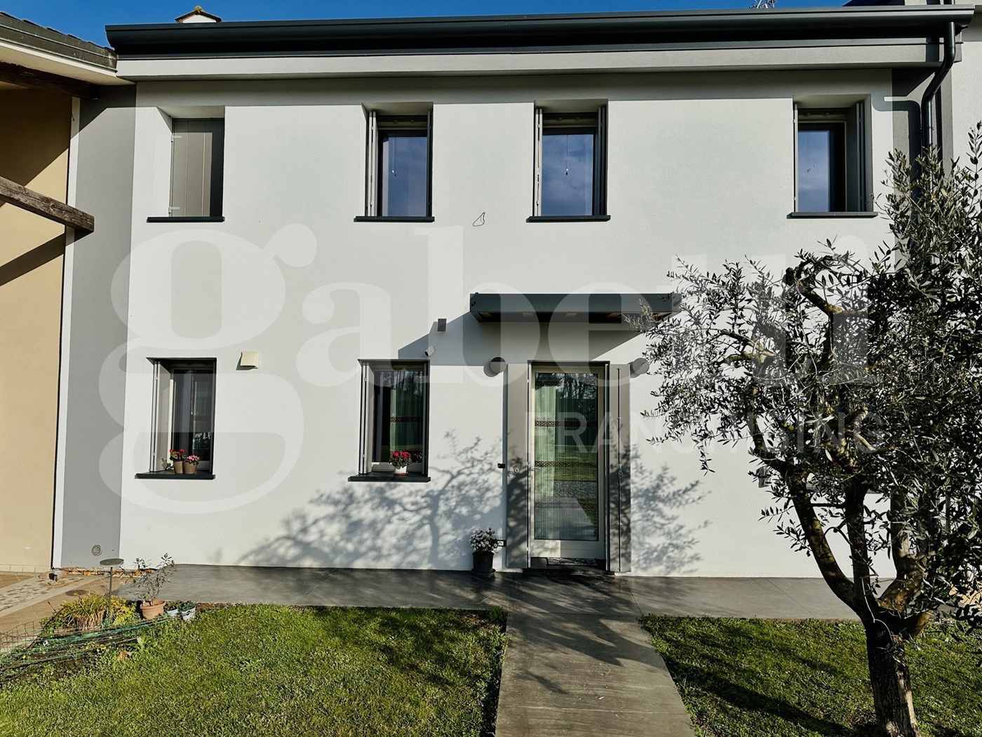 Villa Bifamiliare con giardino a Noventa Vicentina