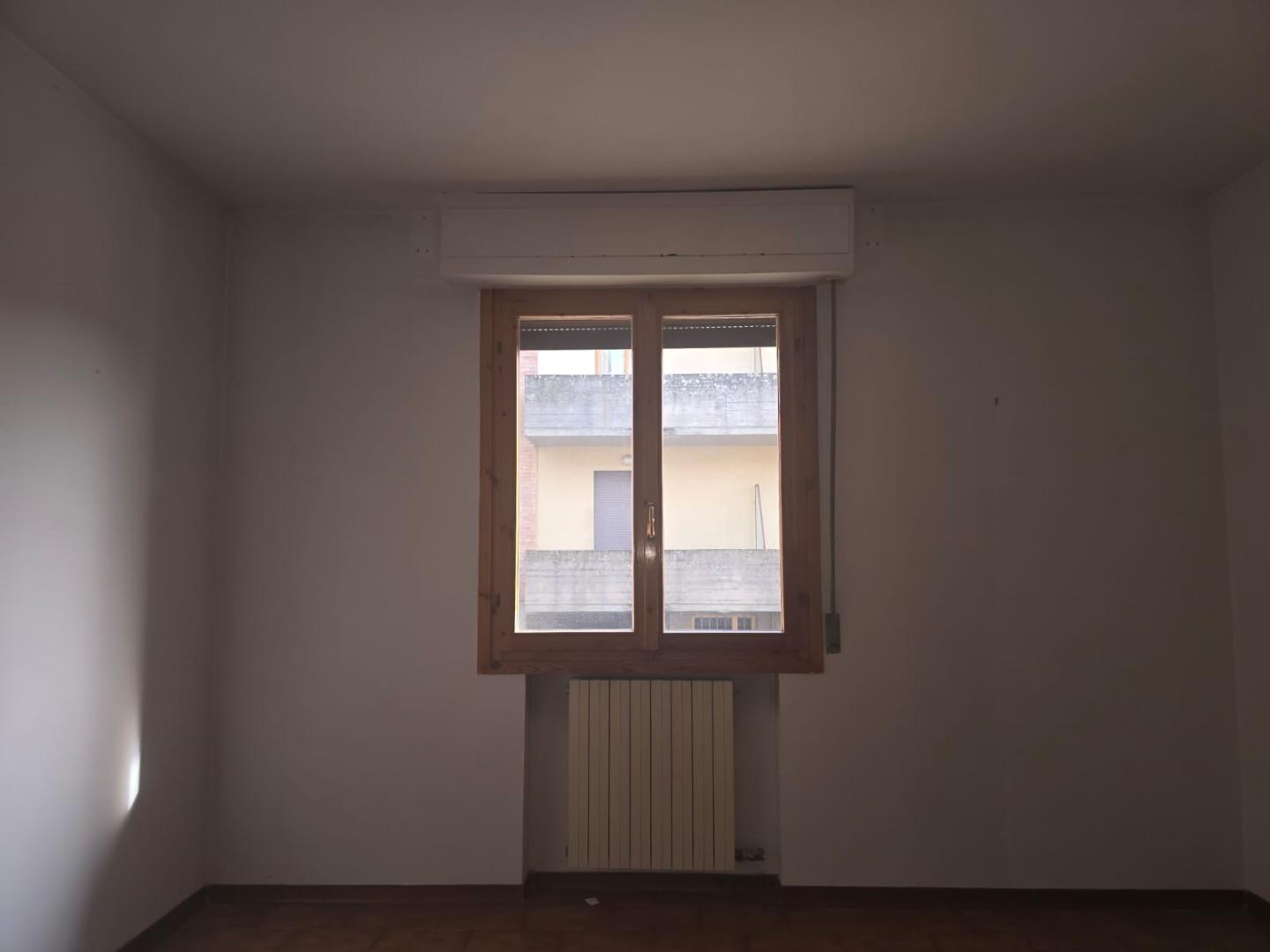 Trilocale da ristrutturare a Colle di Val d'Elsa