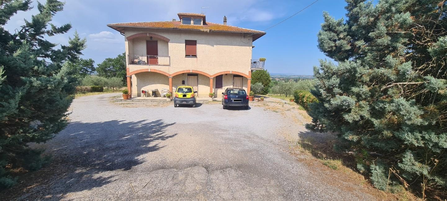 Rustico con giardino a Montepulciano