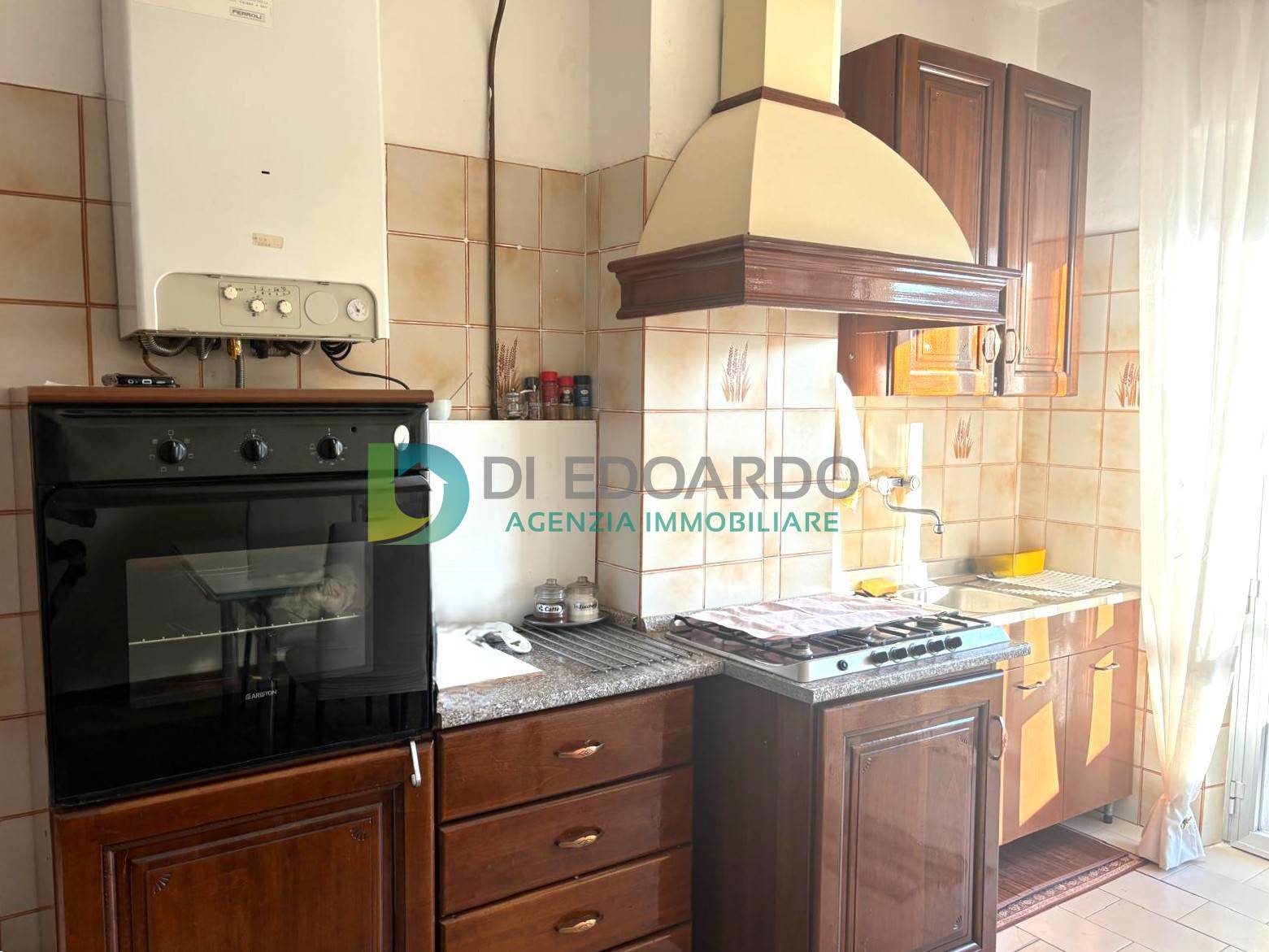Appartamento in vendita a Martinsicuro, Zona Mare