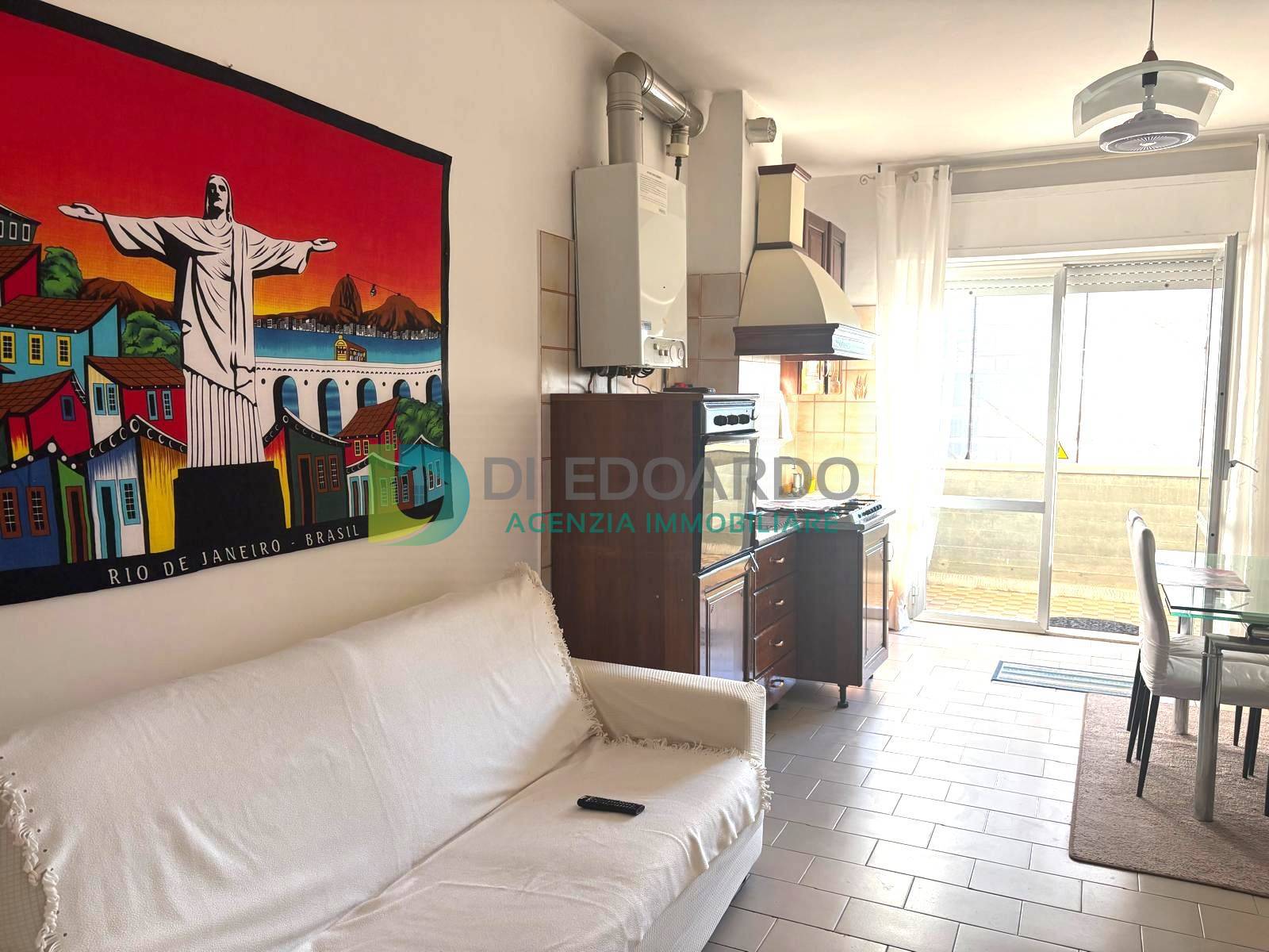 Appartamento in vendita a Martinsicuro, Zona Mare