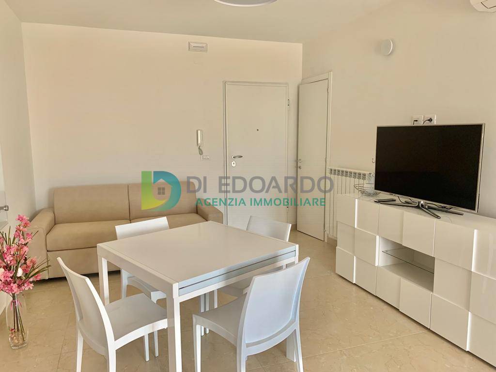 Appartamento in affitto a Martinsicuro, Villa Rosa