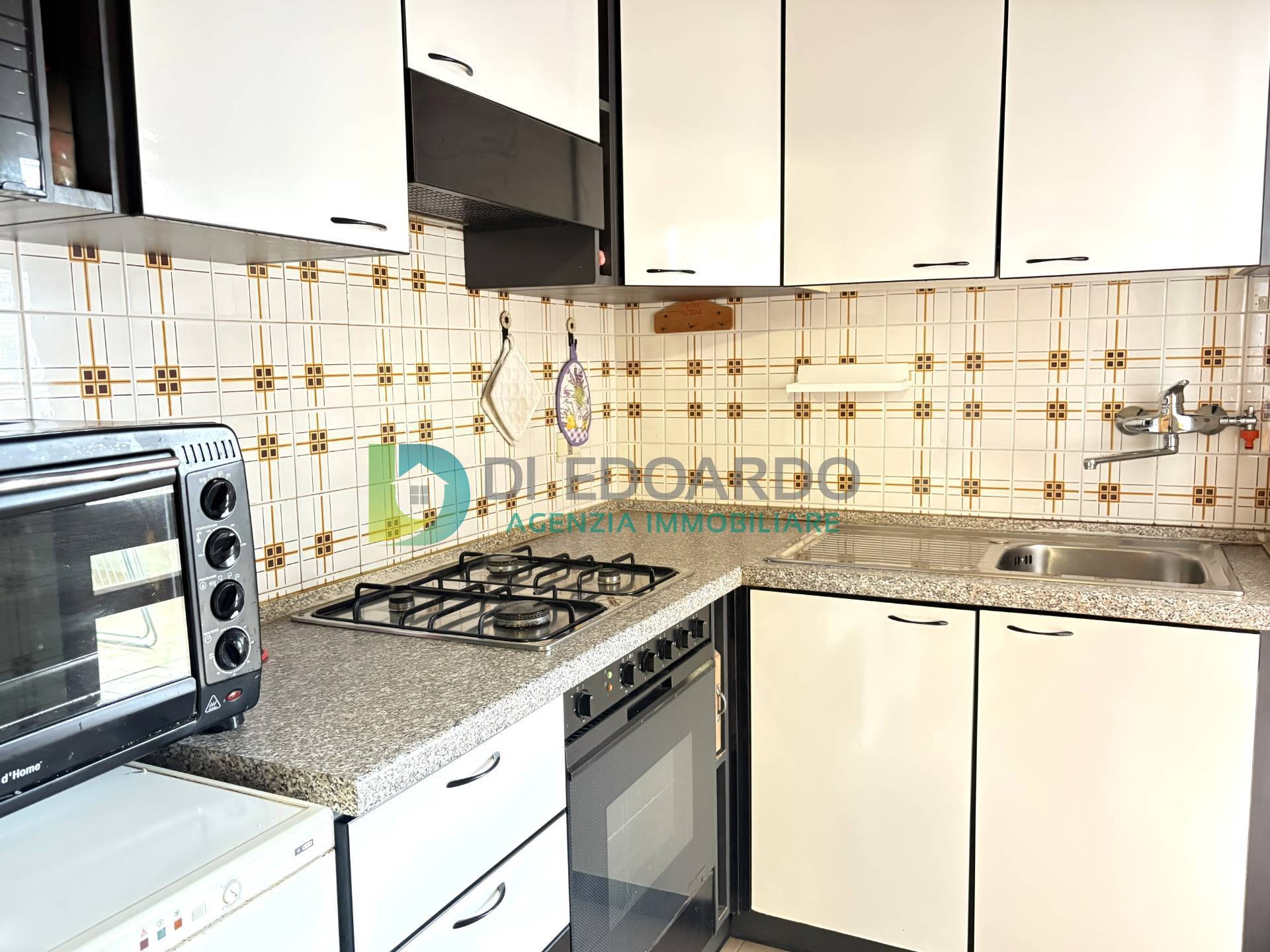 Appartamento in vendita a Martinsicuro, Villa Rosa