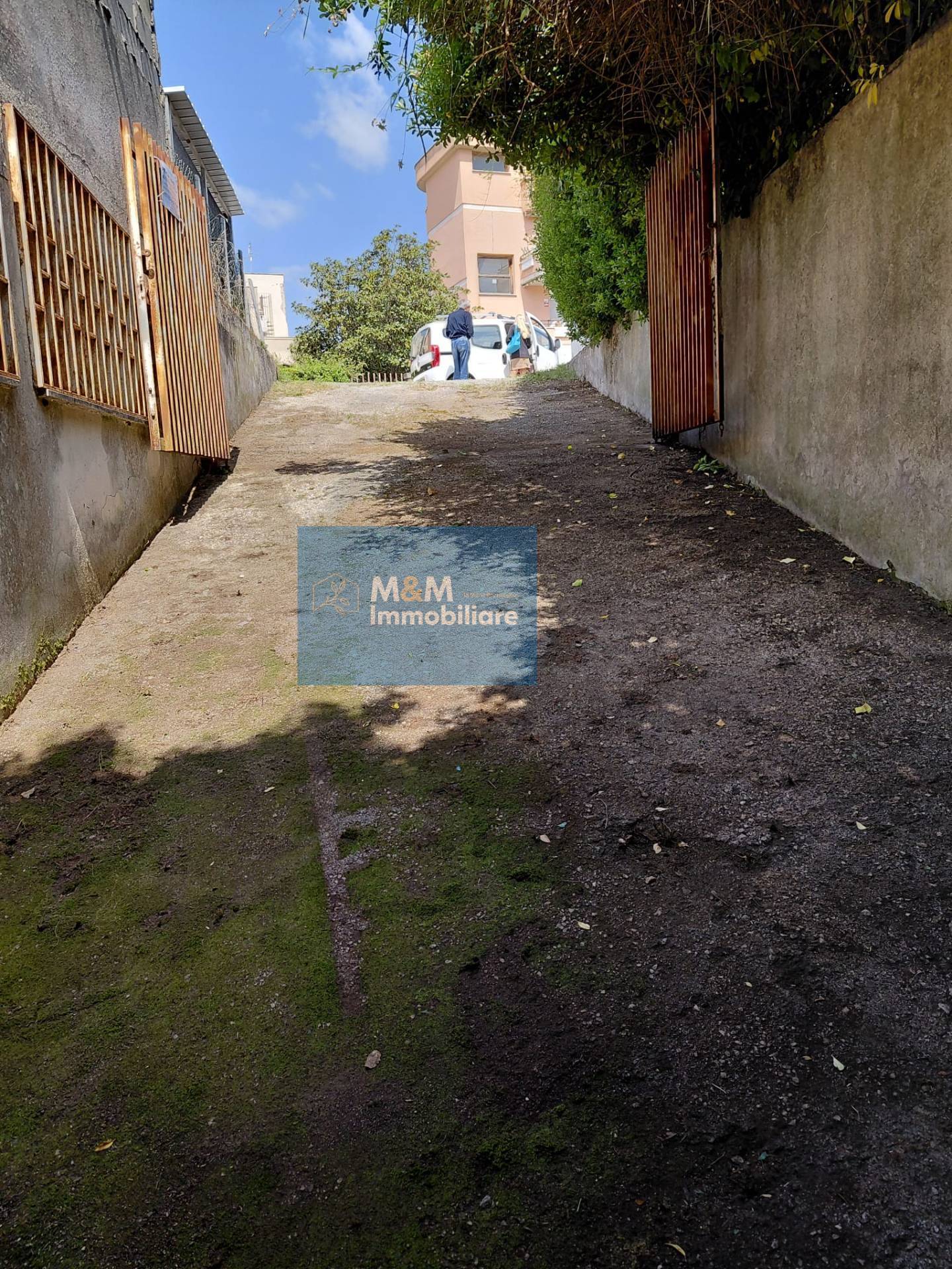 Box o garage in vendita a Nettuno