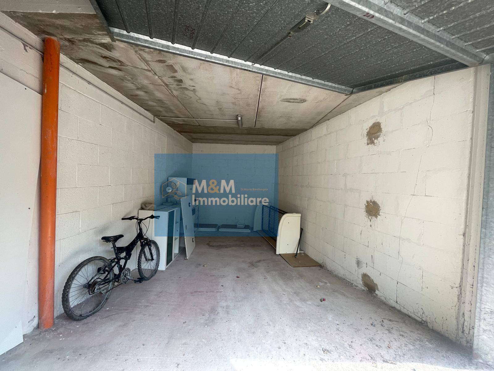 Box o garage in vendita a Anzio
