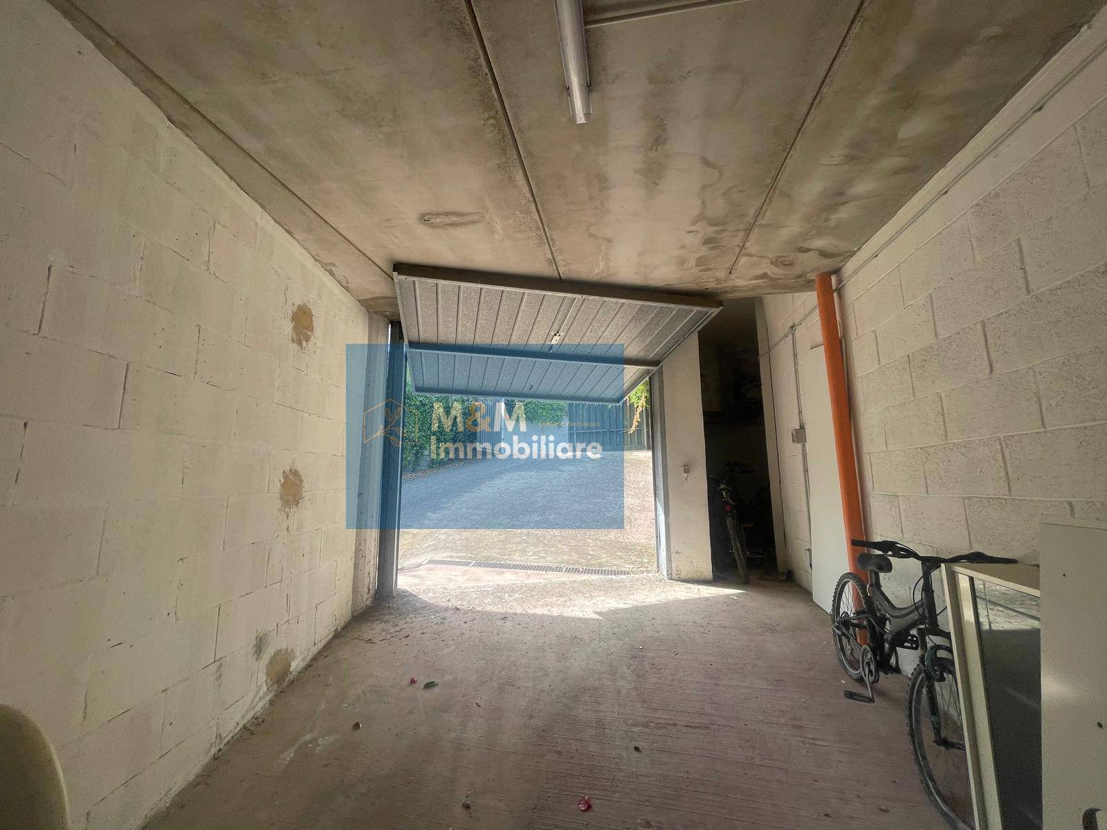 Box o garage in vendita a Anzio