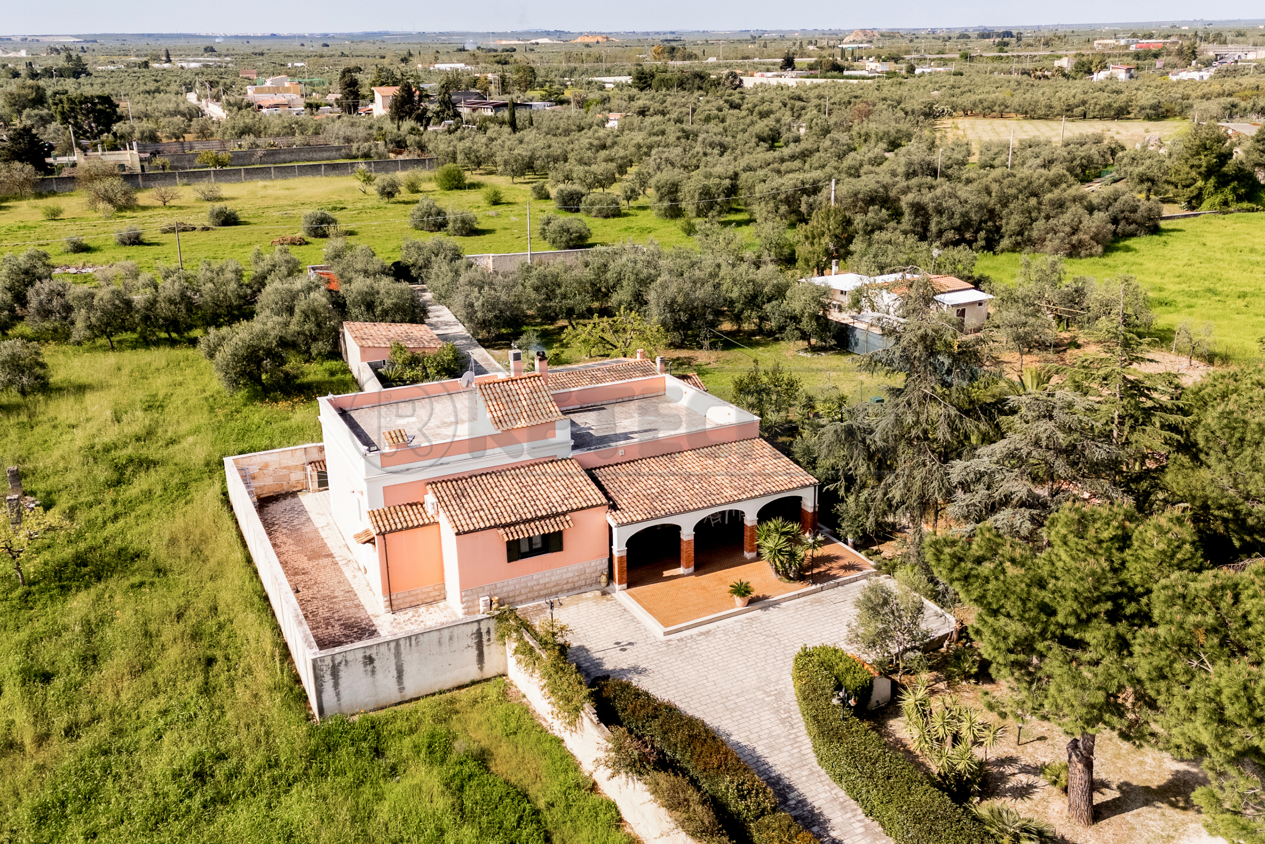 Villa con terrazzo in via crosta 9, Bisceglie