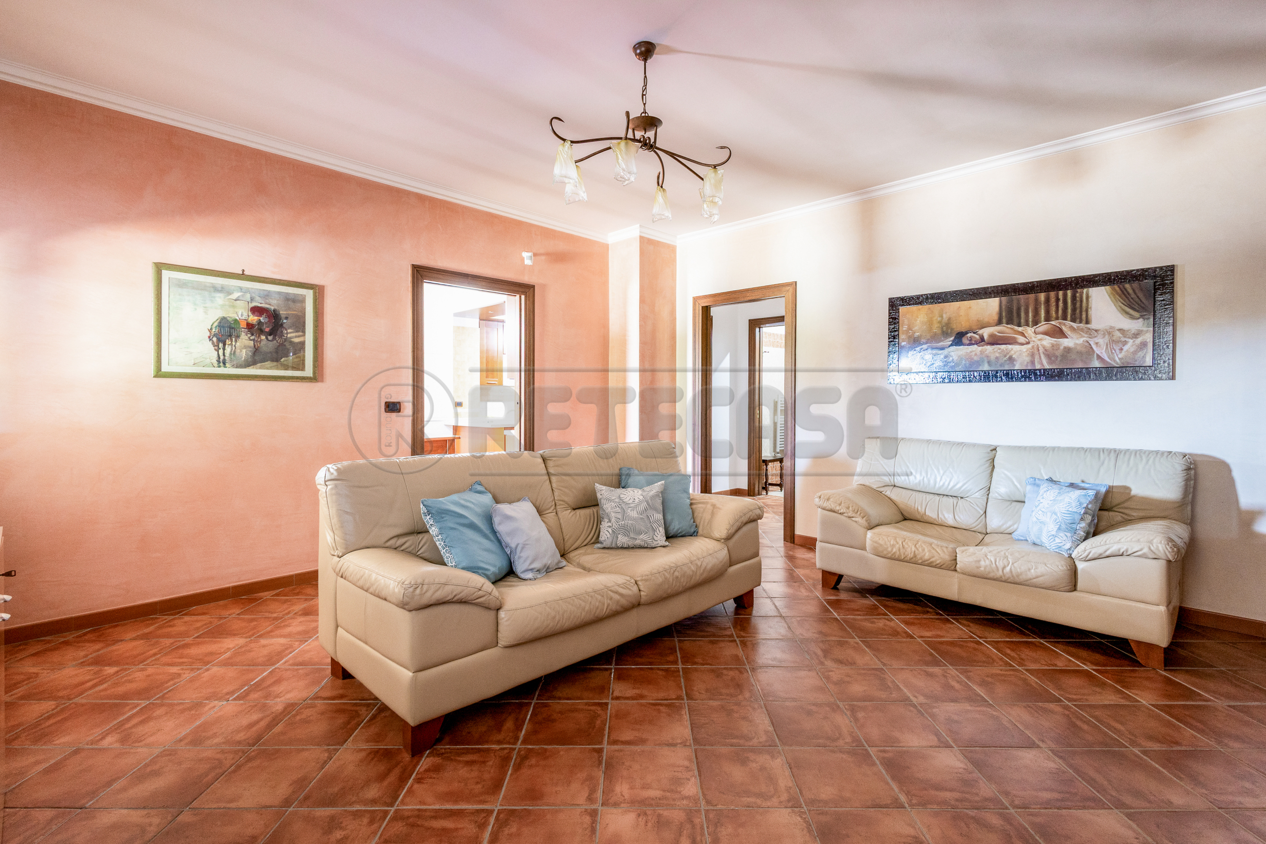 Villa con terrazzo in via crosta 9, Bisceglie