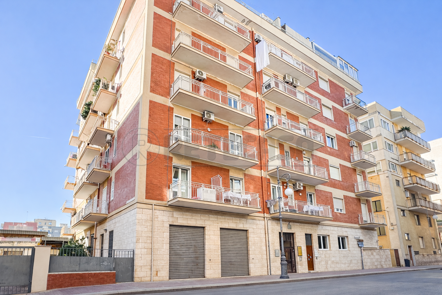 Trilocale con box in via pasubio 24, Bisceglie