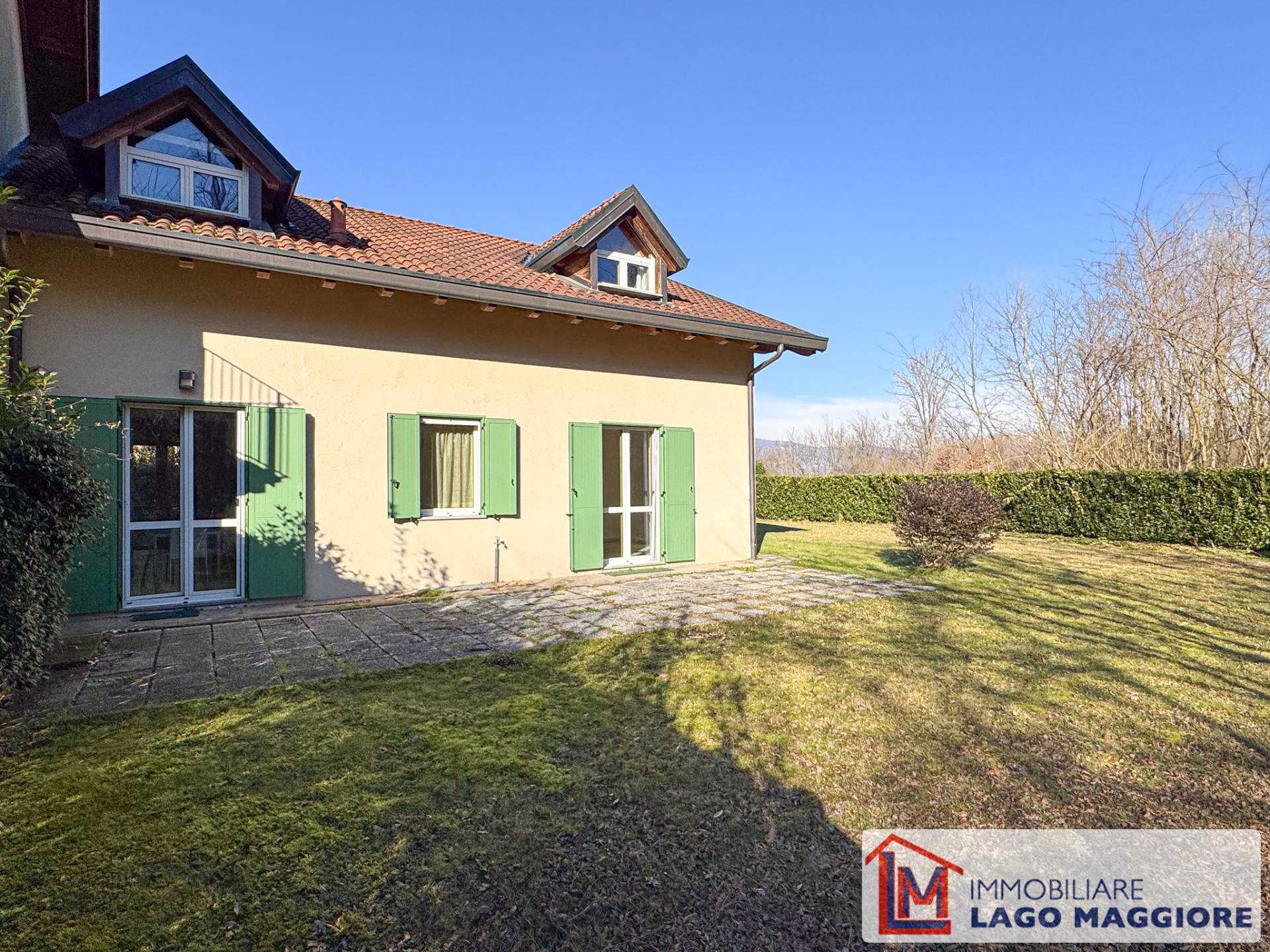 Villa in vendita a Ispra