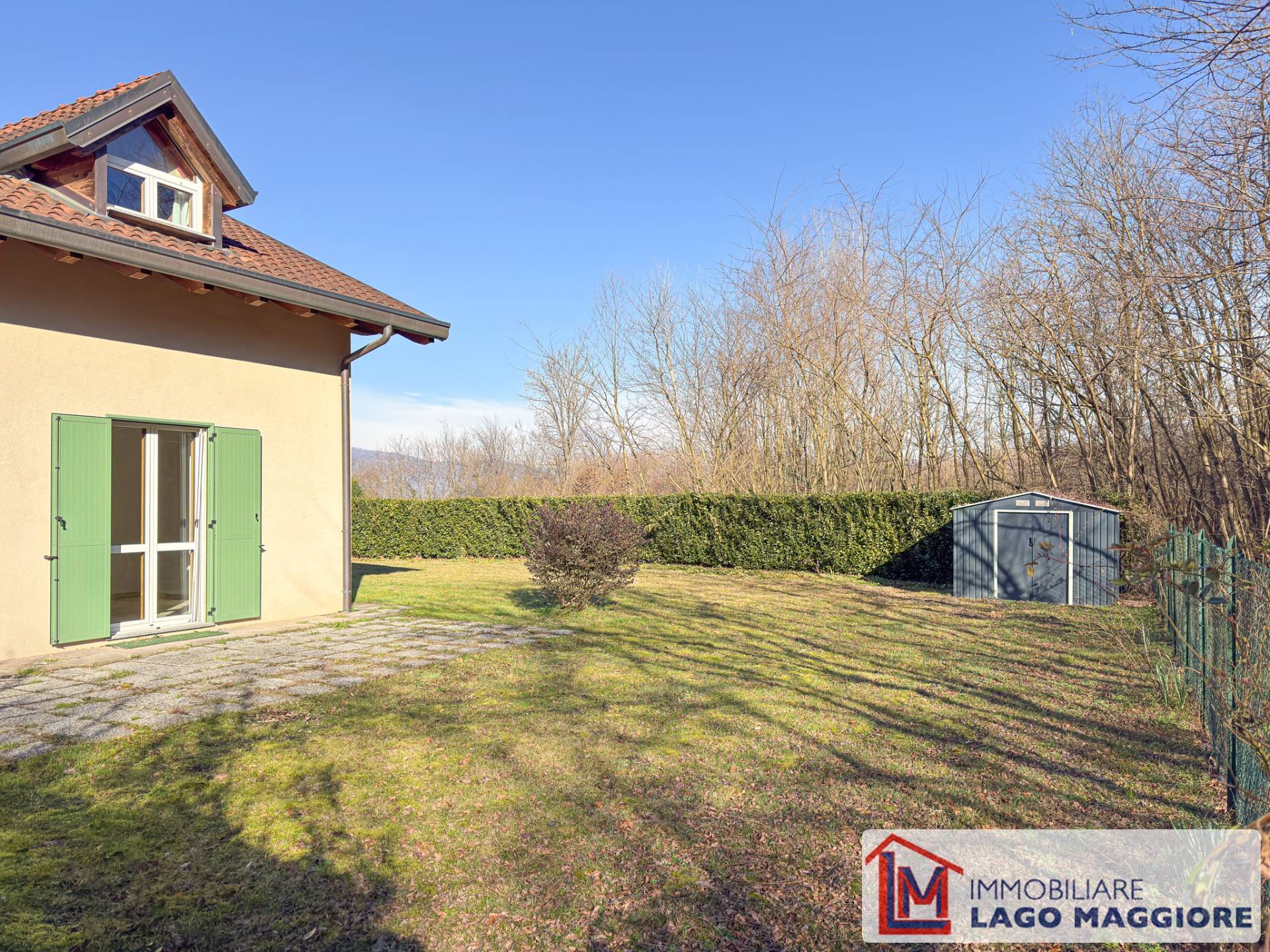 Villa in vendita a Ispra