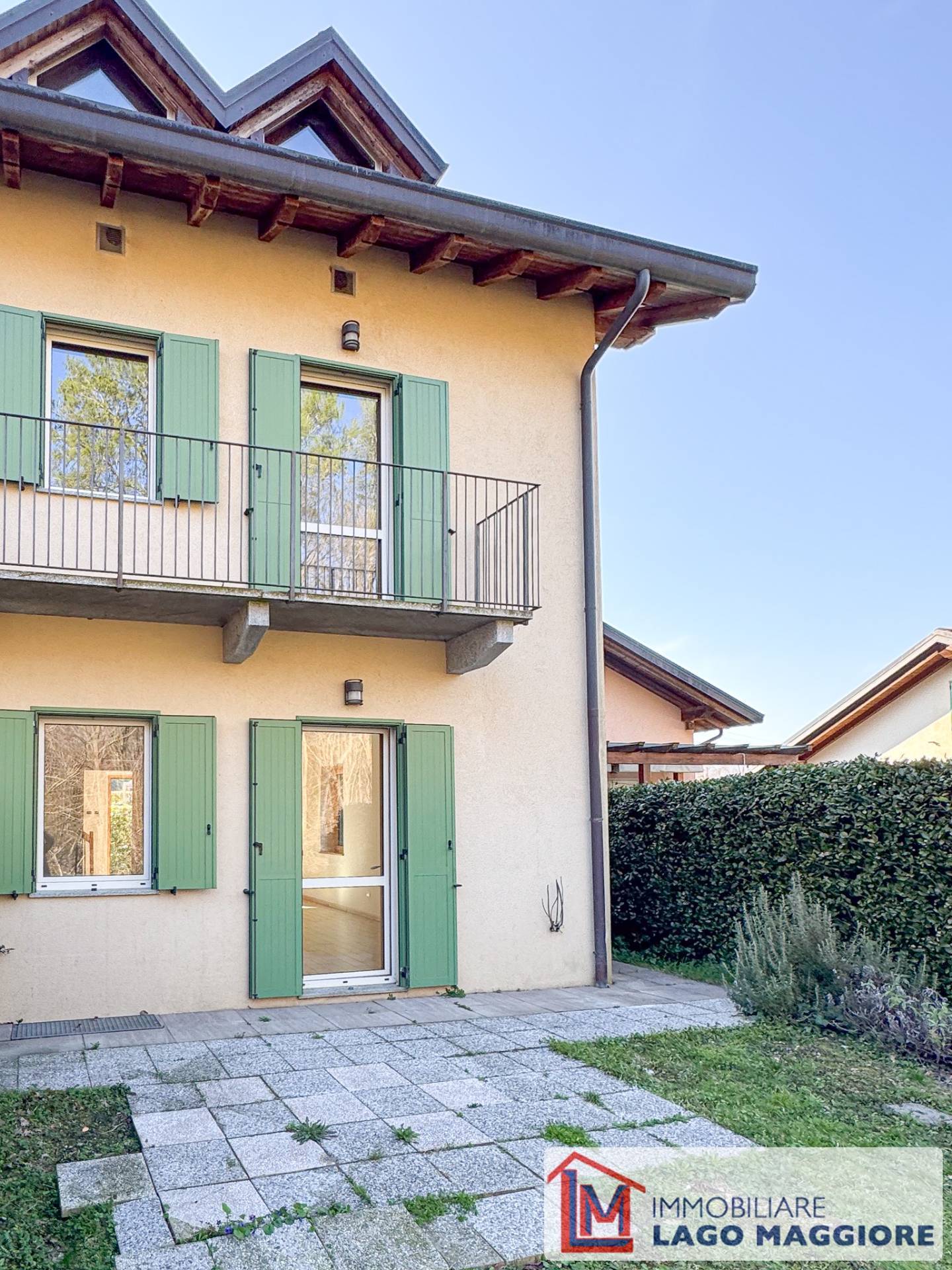 Villetta a schiera in vendita a Ispra