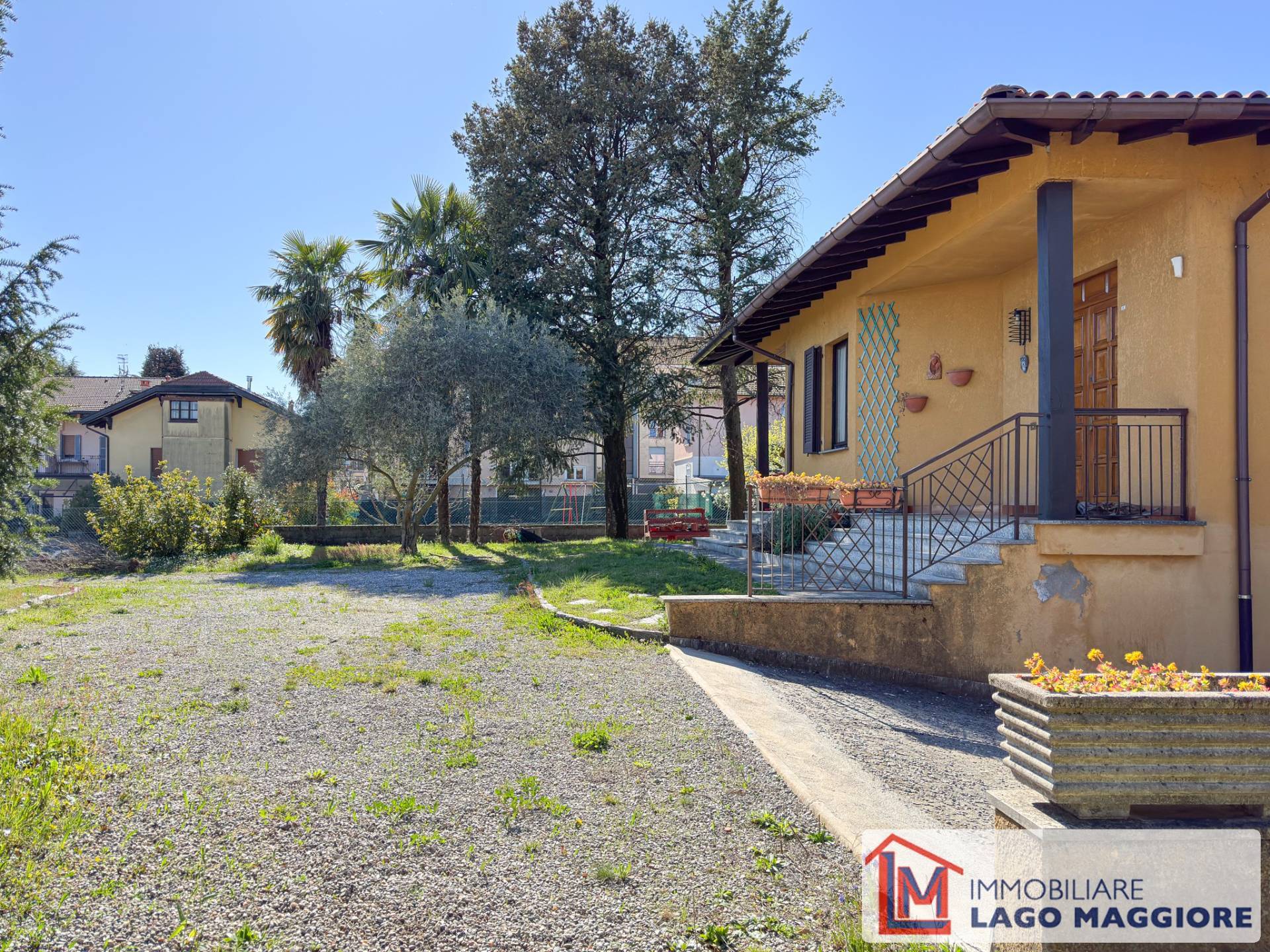 Villa in vendita a Ispra