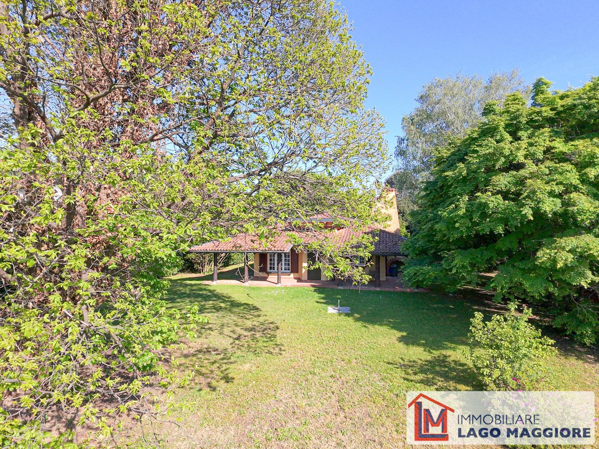 Villa in affitto a Ispra