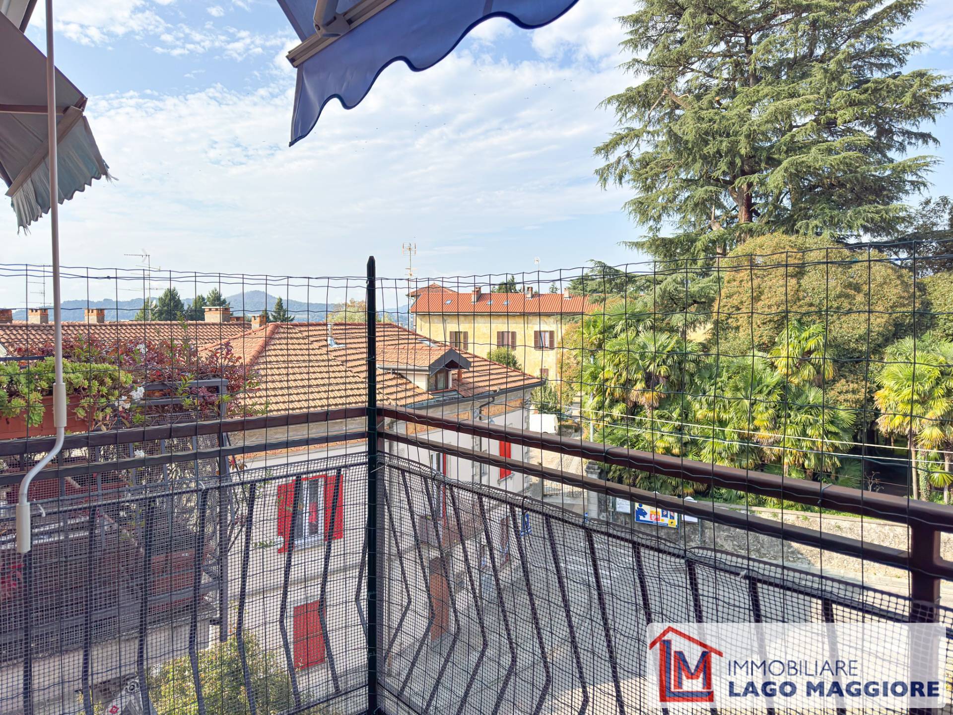 Appartamento in vendita a Ispra, Centro paese