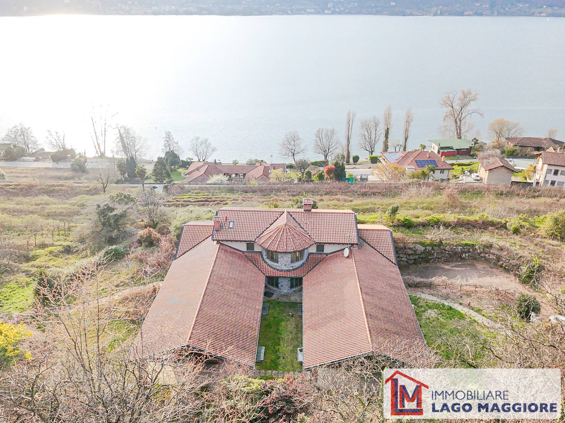 Villa in vendita a Ranco