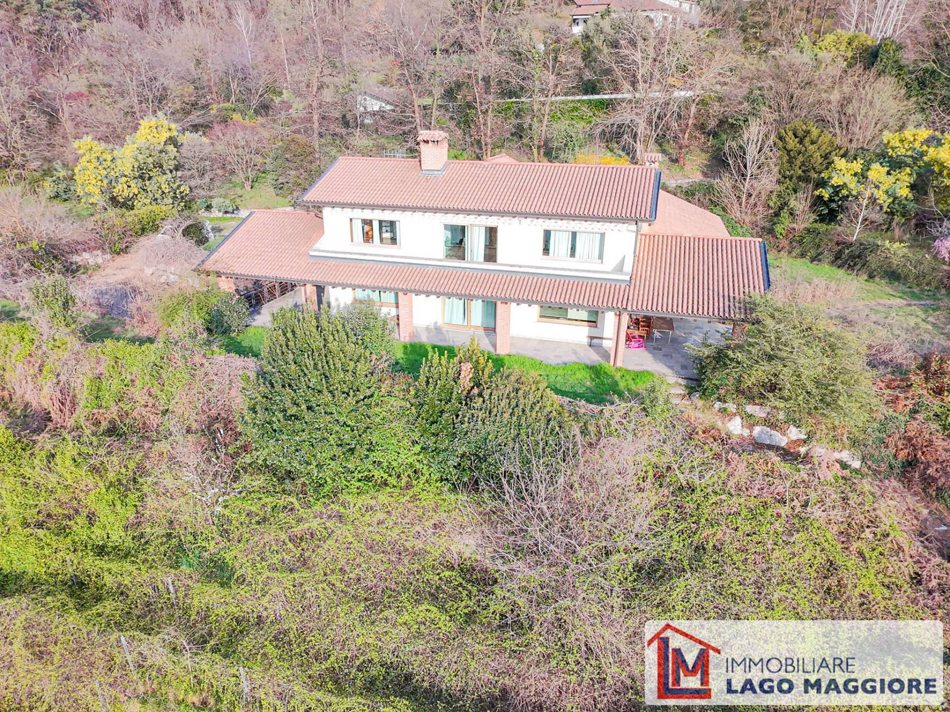 Villa in vendita a Ranco