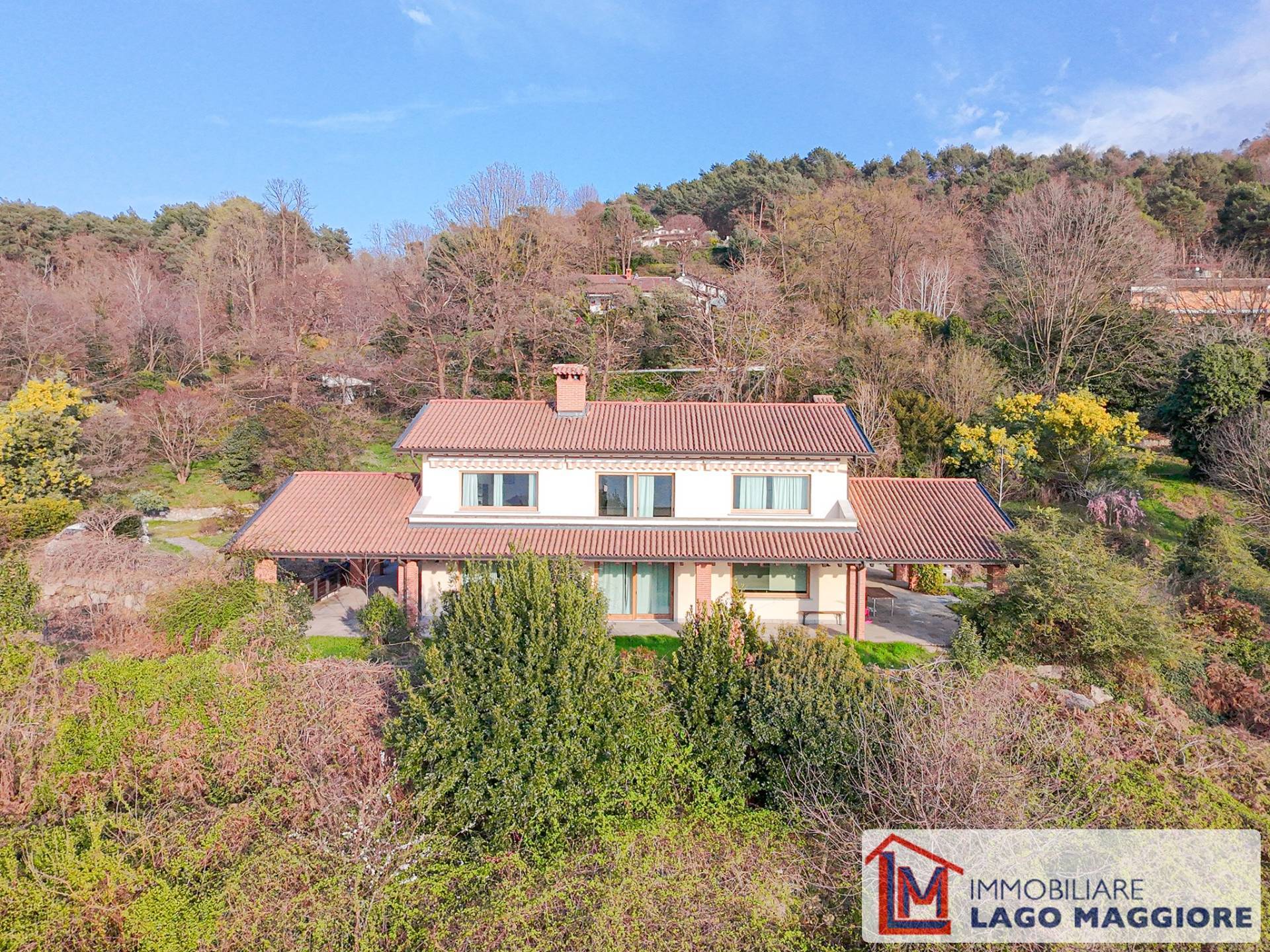 Villa in vendita a Ranco