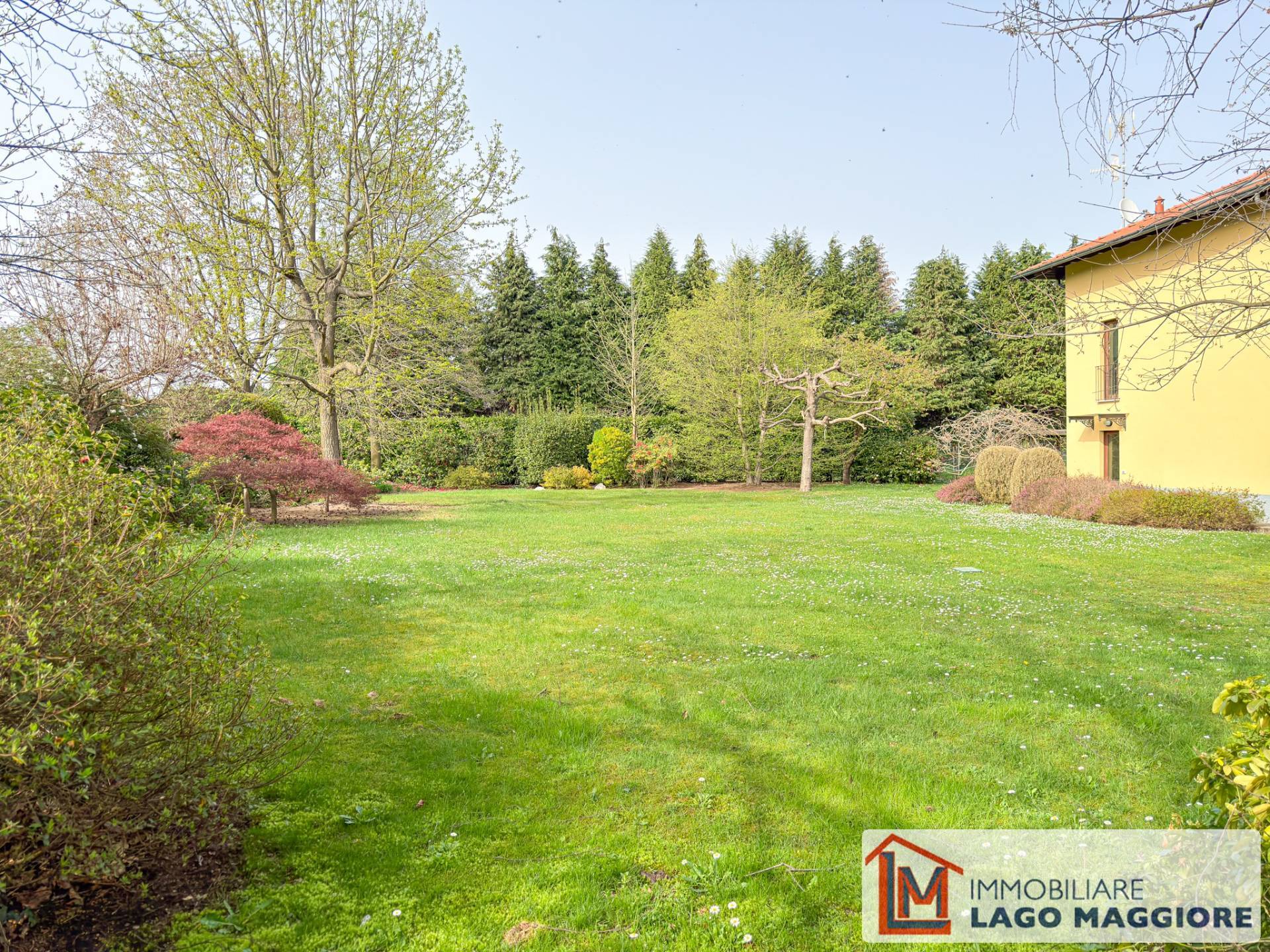 Villa in vendita a Ispra