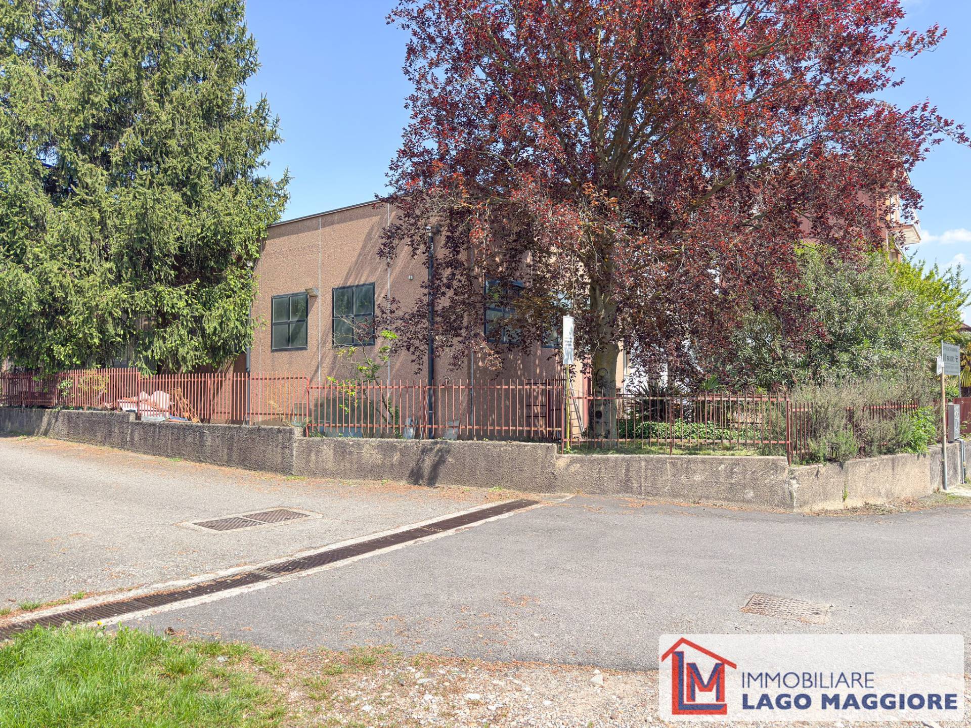 Opificio in vendita a Gavirate