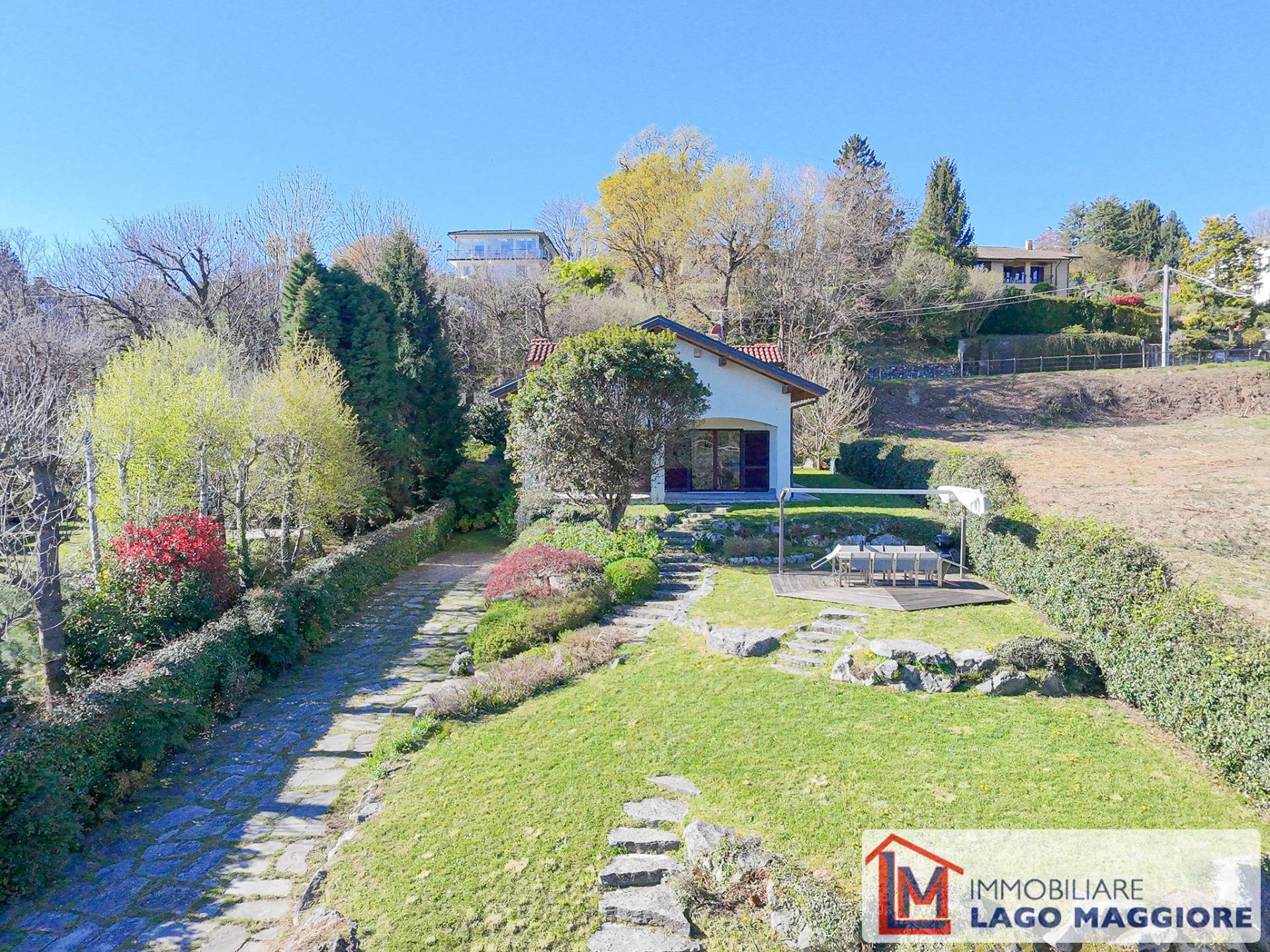 Villa in vendita a Ranco, Sass Cavalasc