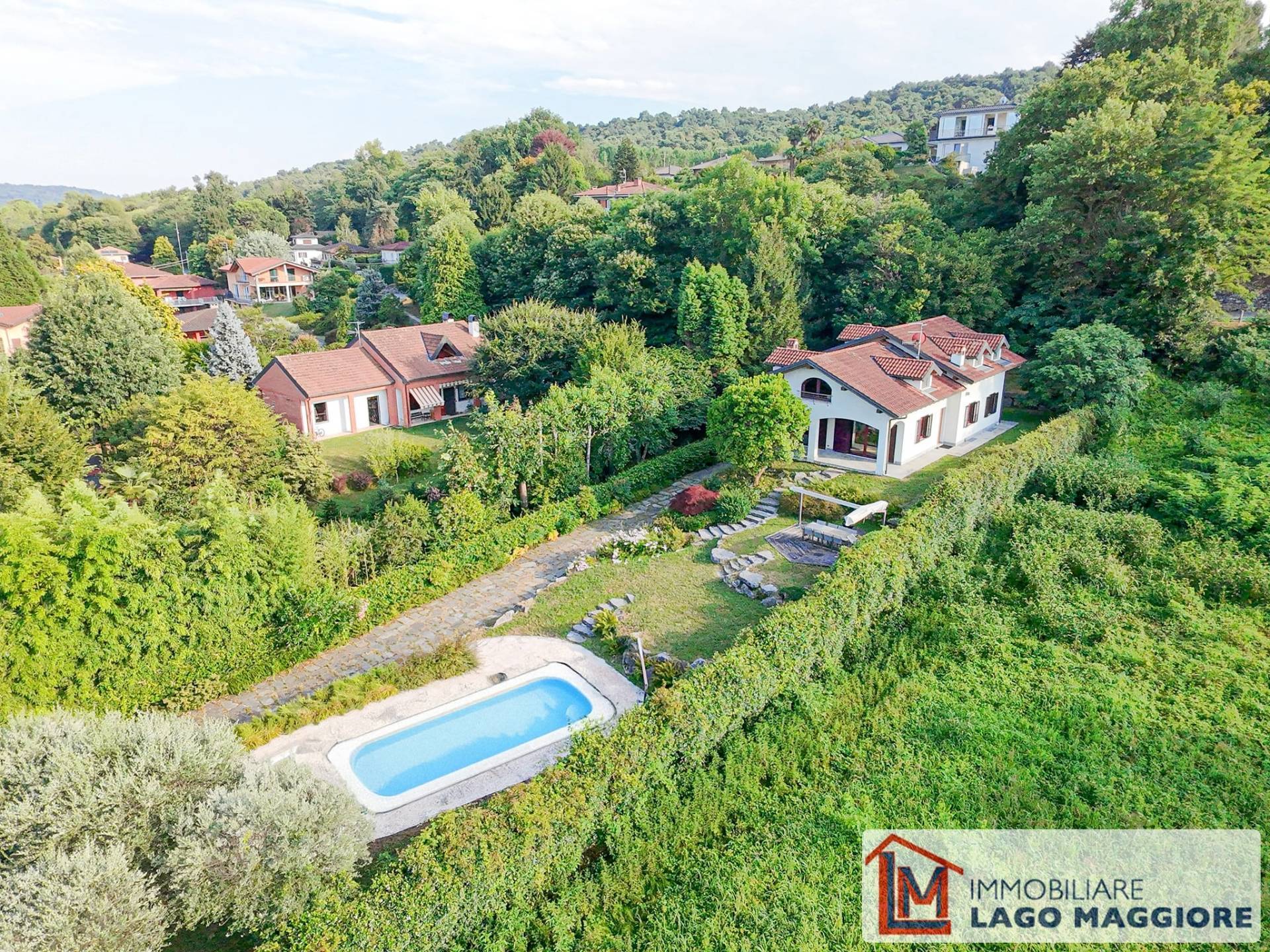 Villa in vendita a Ranco, Sass Cavalasc