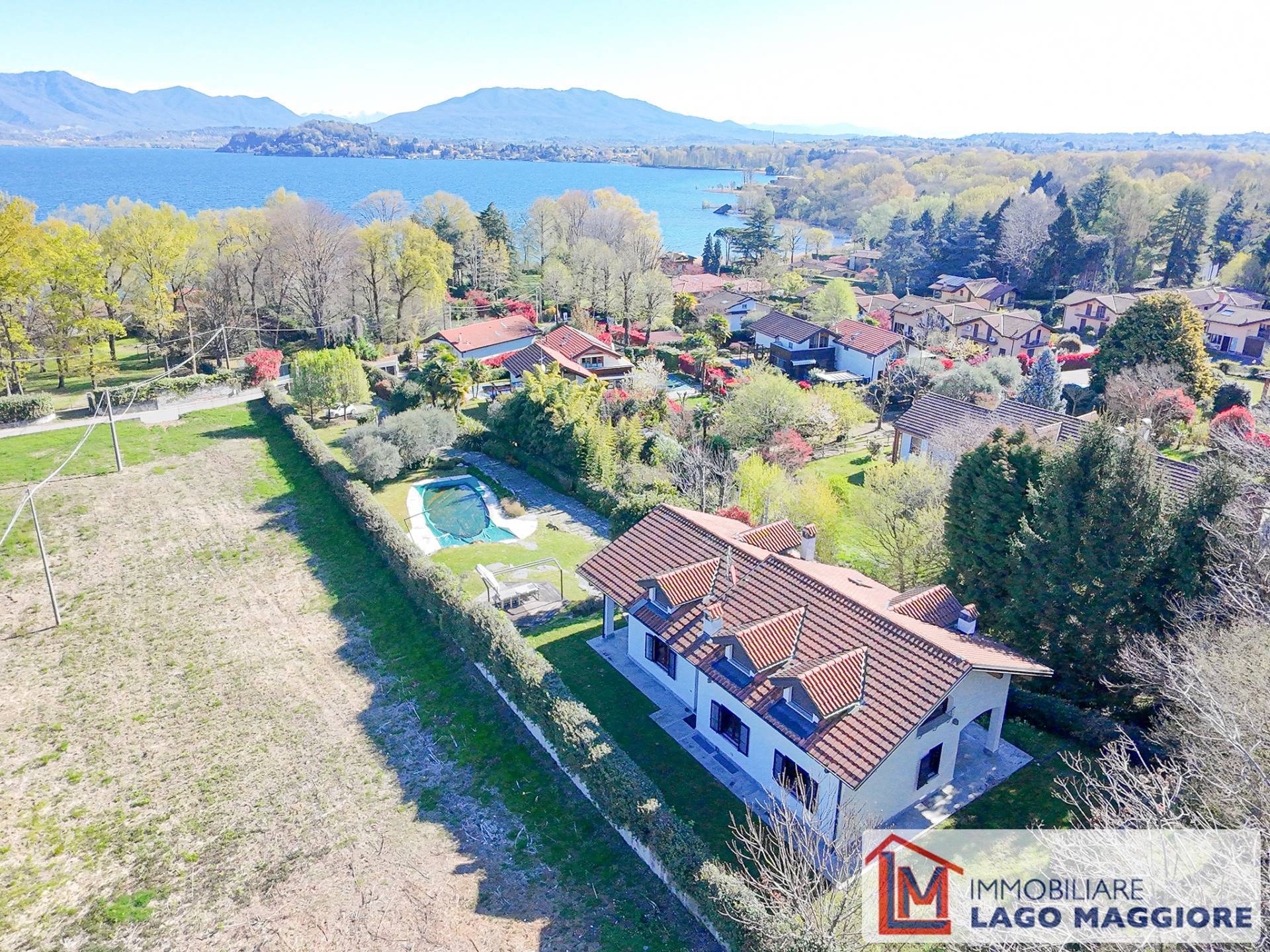 Villa in vendita a Ranco, Sass Cavalasc