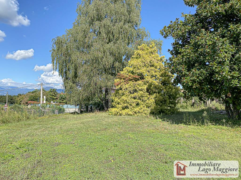 Terreno edificabile in vendita a Cadrezzate con Osmate