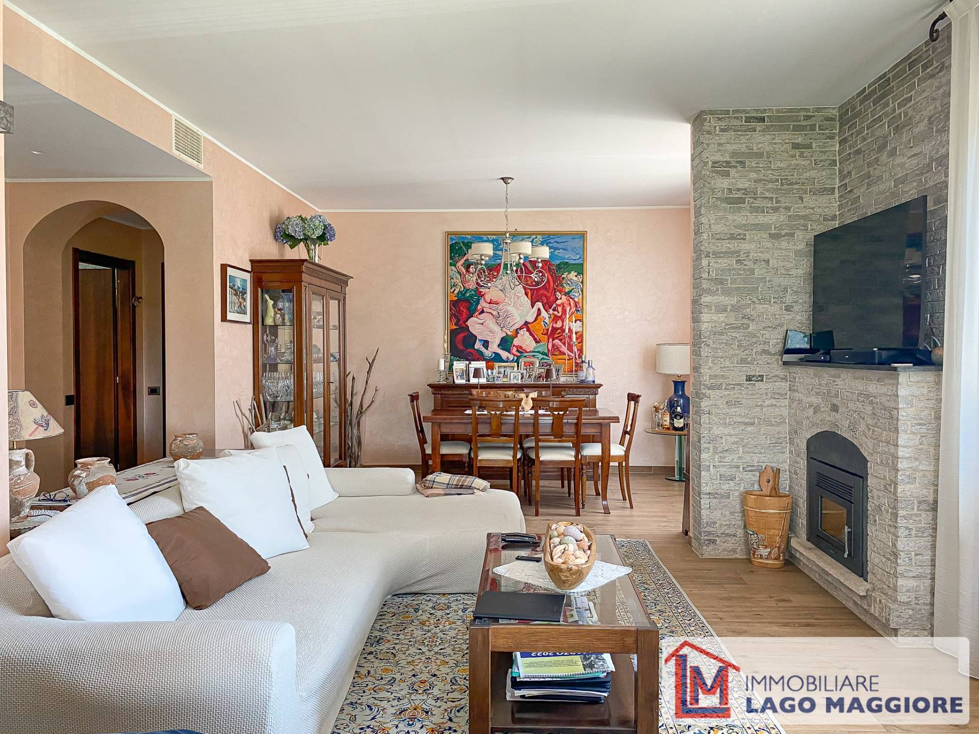 Villa in vendita a Ispra