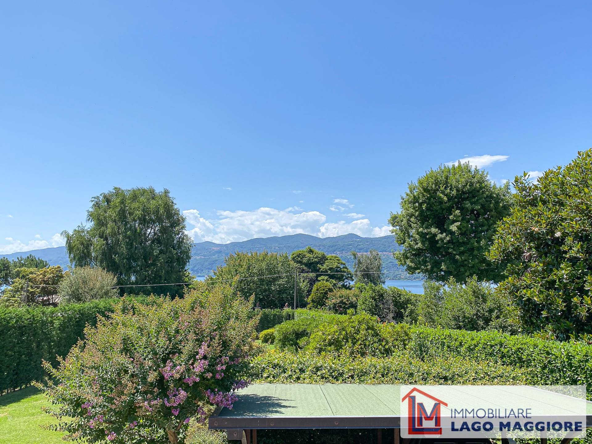 Villa in vendita a Ispra