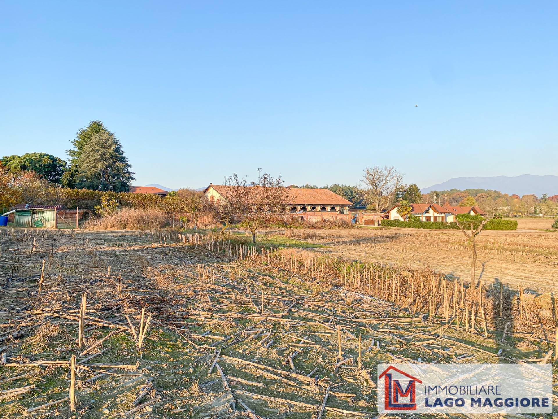 Terreno edificabile in vendita a Ispra
