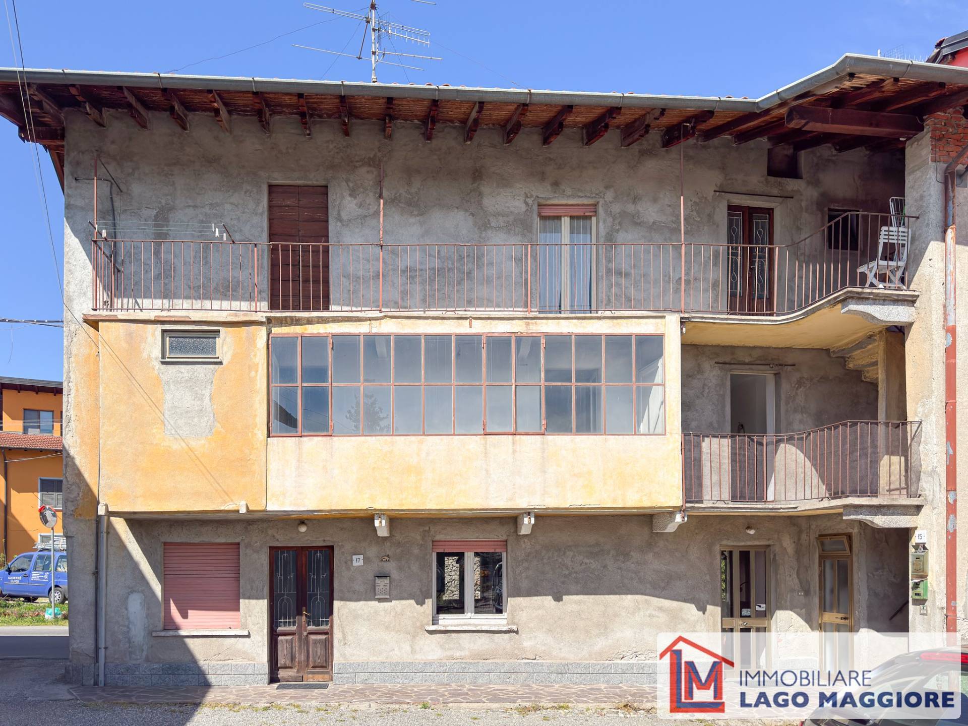 Stabile/Palazzo in vendita a Brebbia