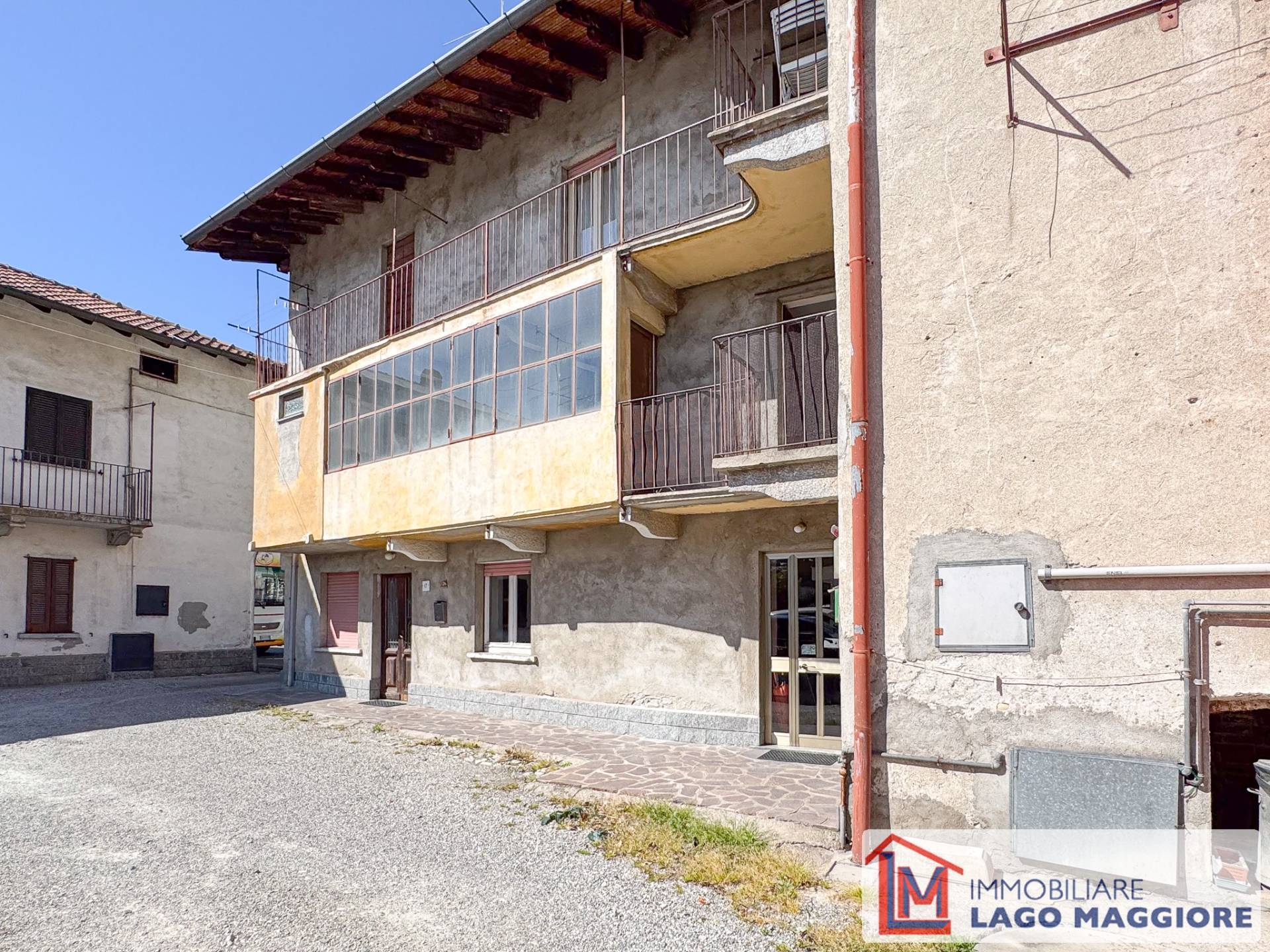 Stabile/Palazzo in vendita a Brebbia