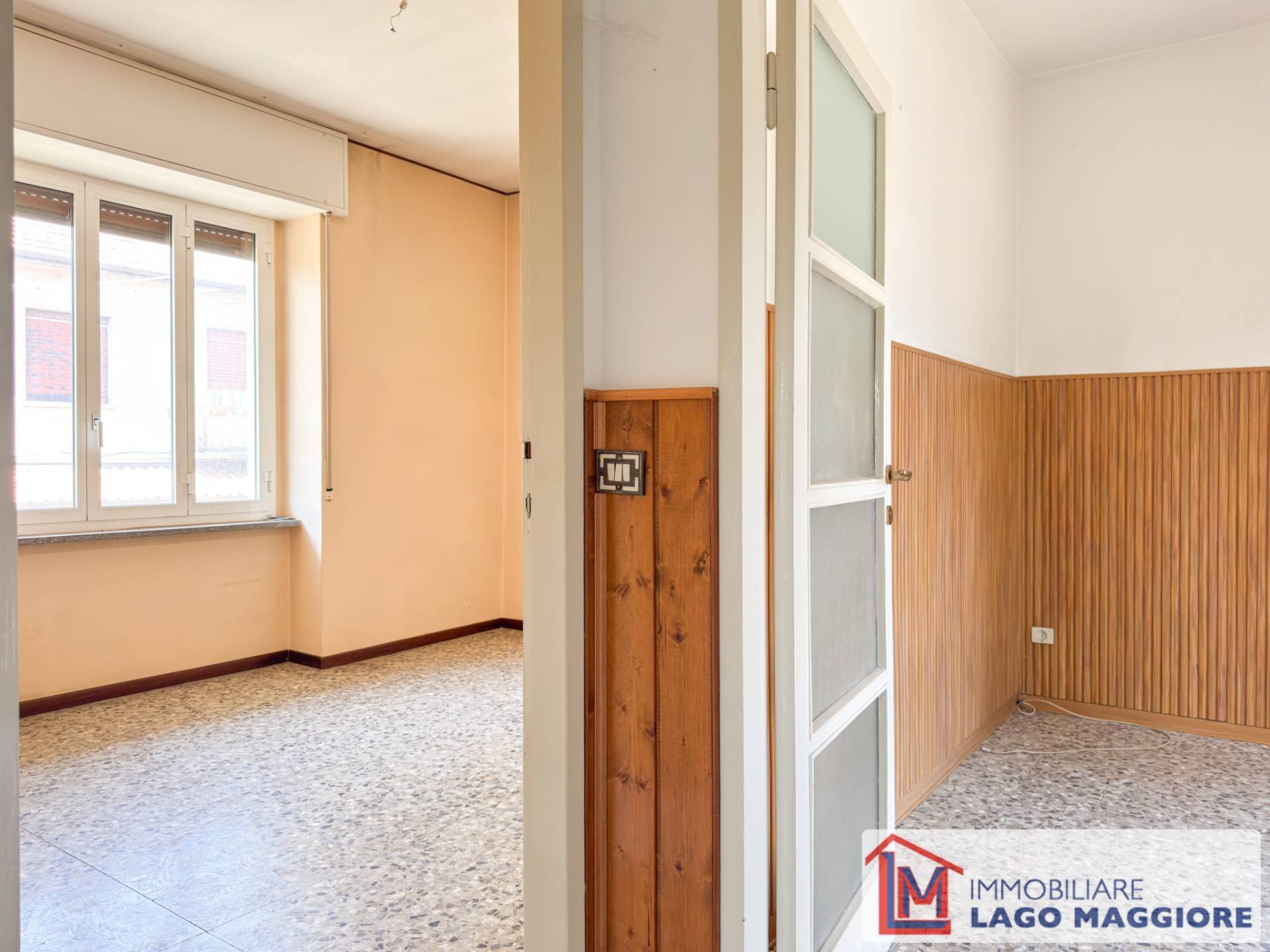 Porzione di casa in vendita a Angera