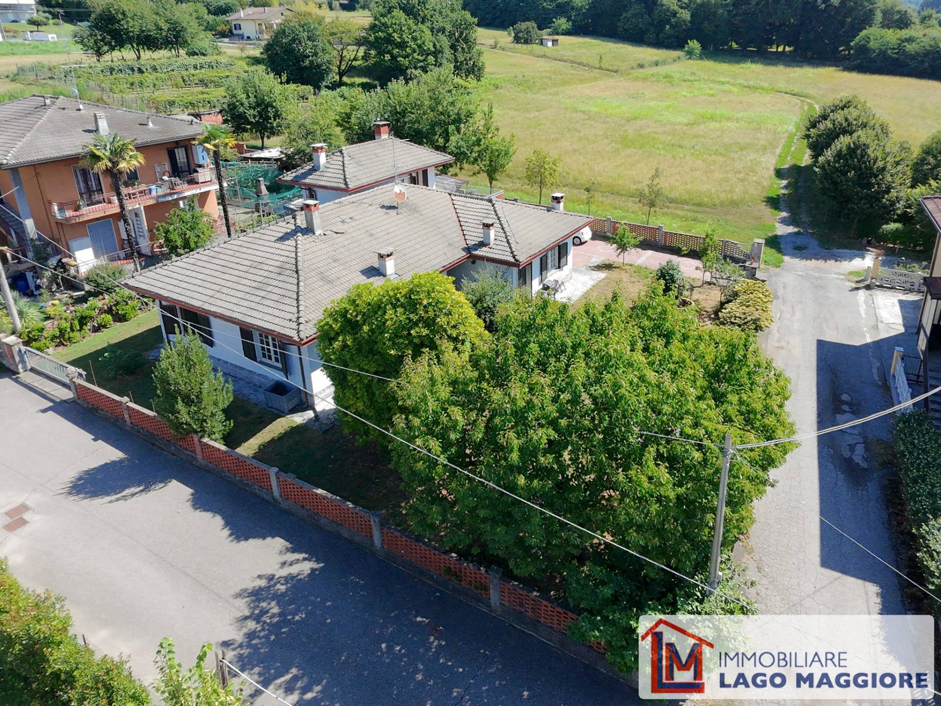 Villa in vendita a Ispra