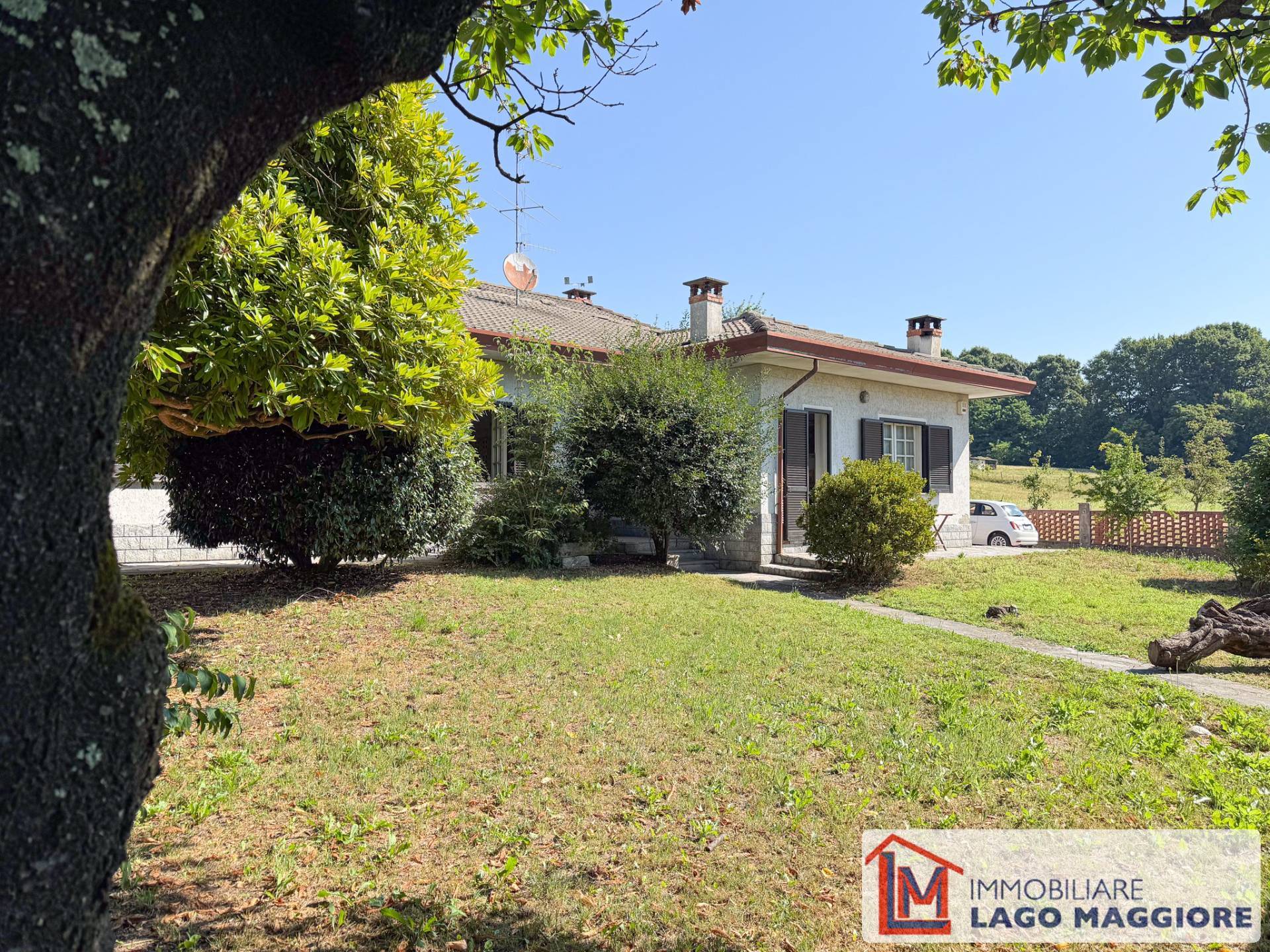 Villa in vendita a Ispra