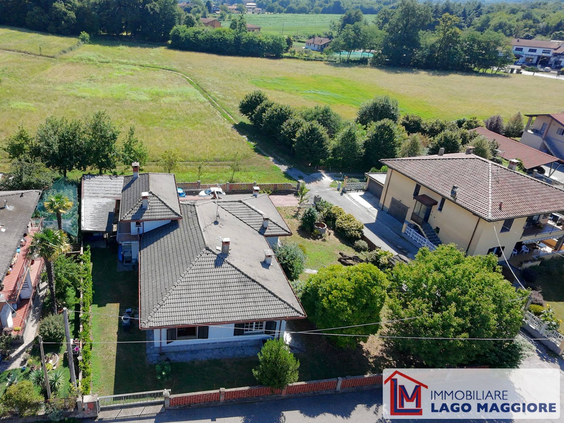 Villa in vendita a Ispra